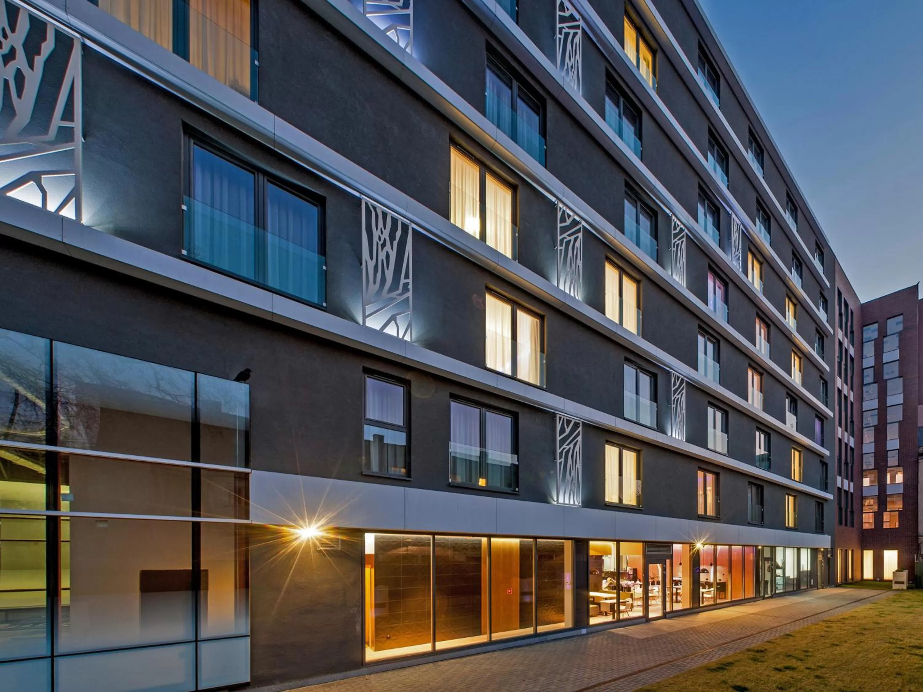 Facade/entrance in Invite