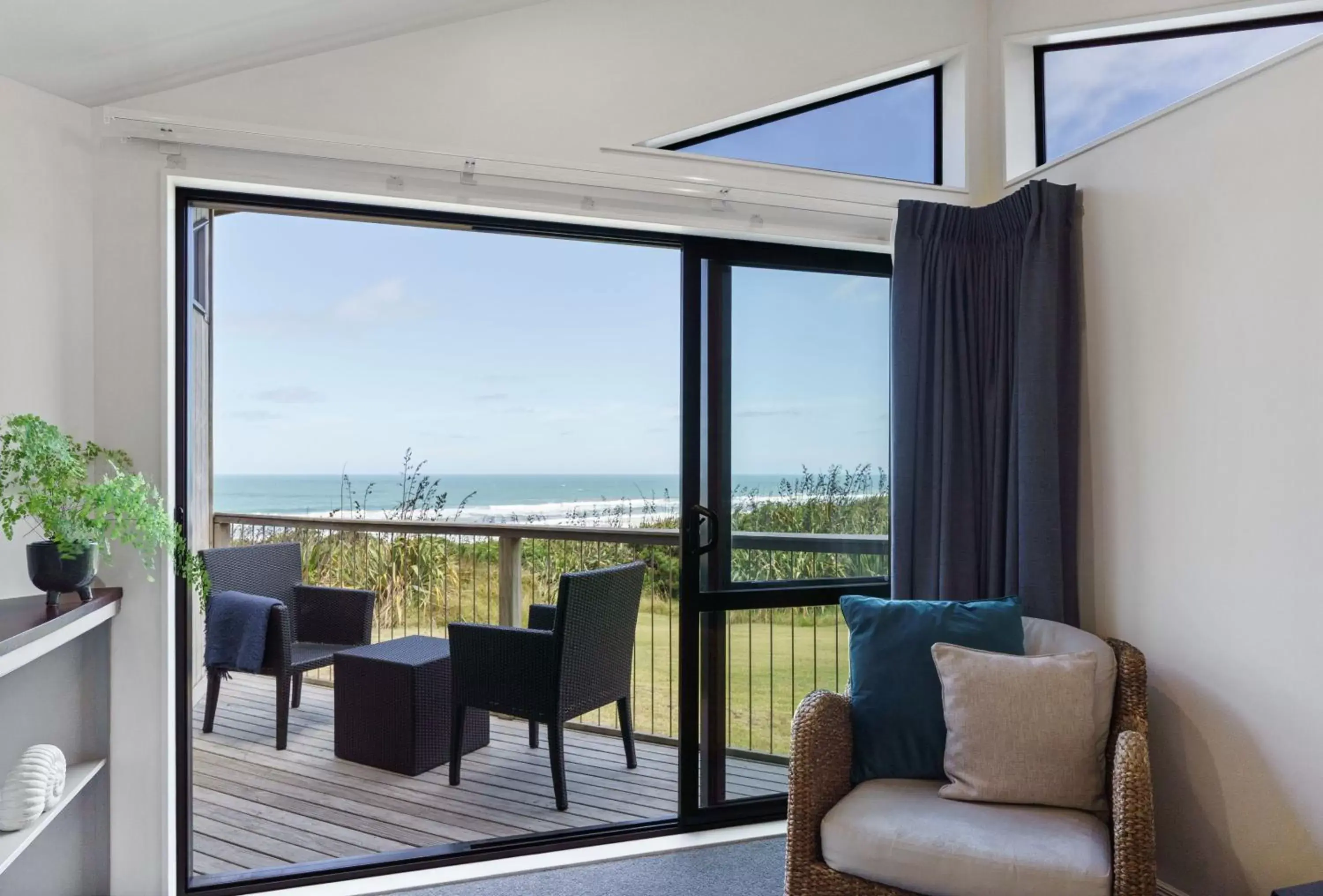 Balcony/Terrace, Seating Area in Castaways Resort