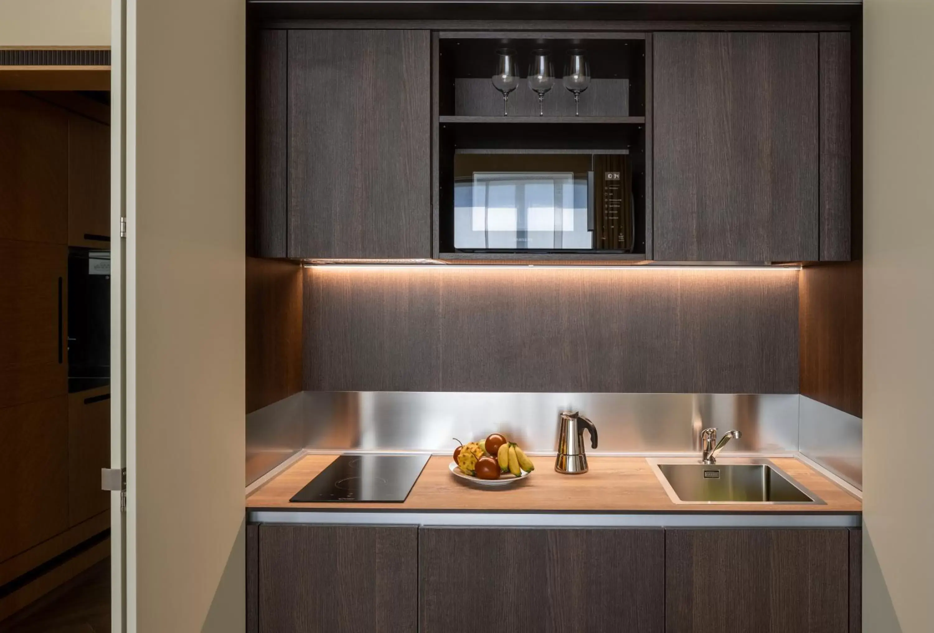 Kitchen or kitchenette, Kitchen/Kitchenette in UNAHOTELS Malpensa