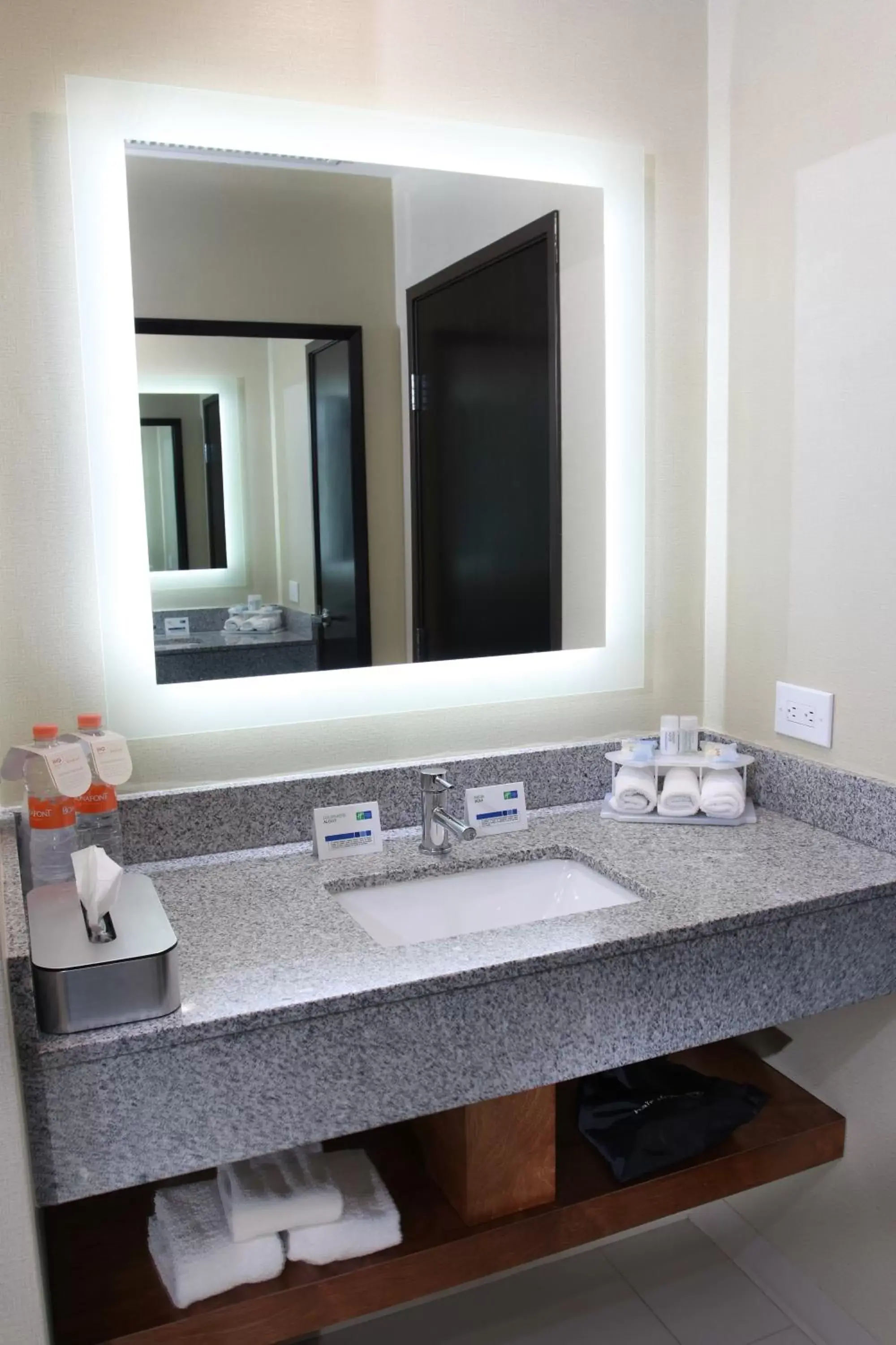 Bathroom in Holiday Inn Express & Suites Mexicali, an IHG Hotel