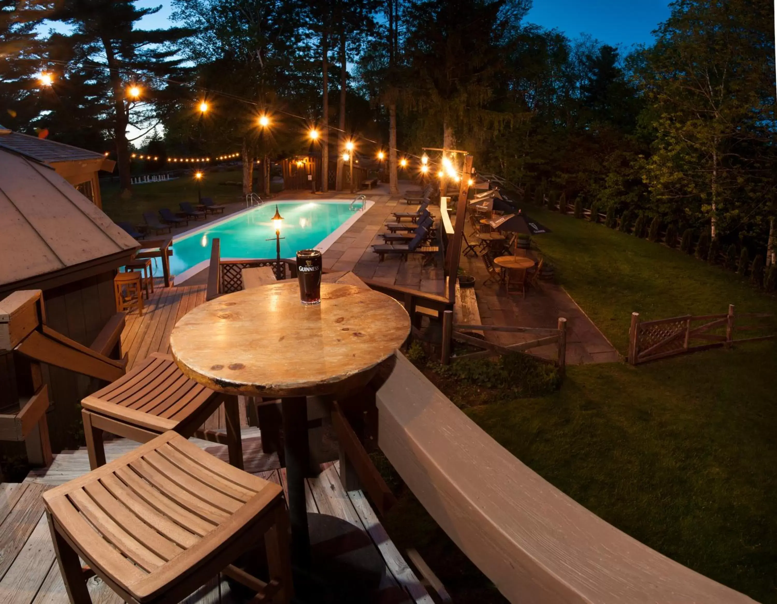 Property building, Pool View in Summit Lodge