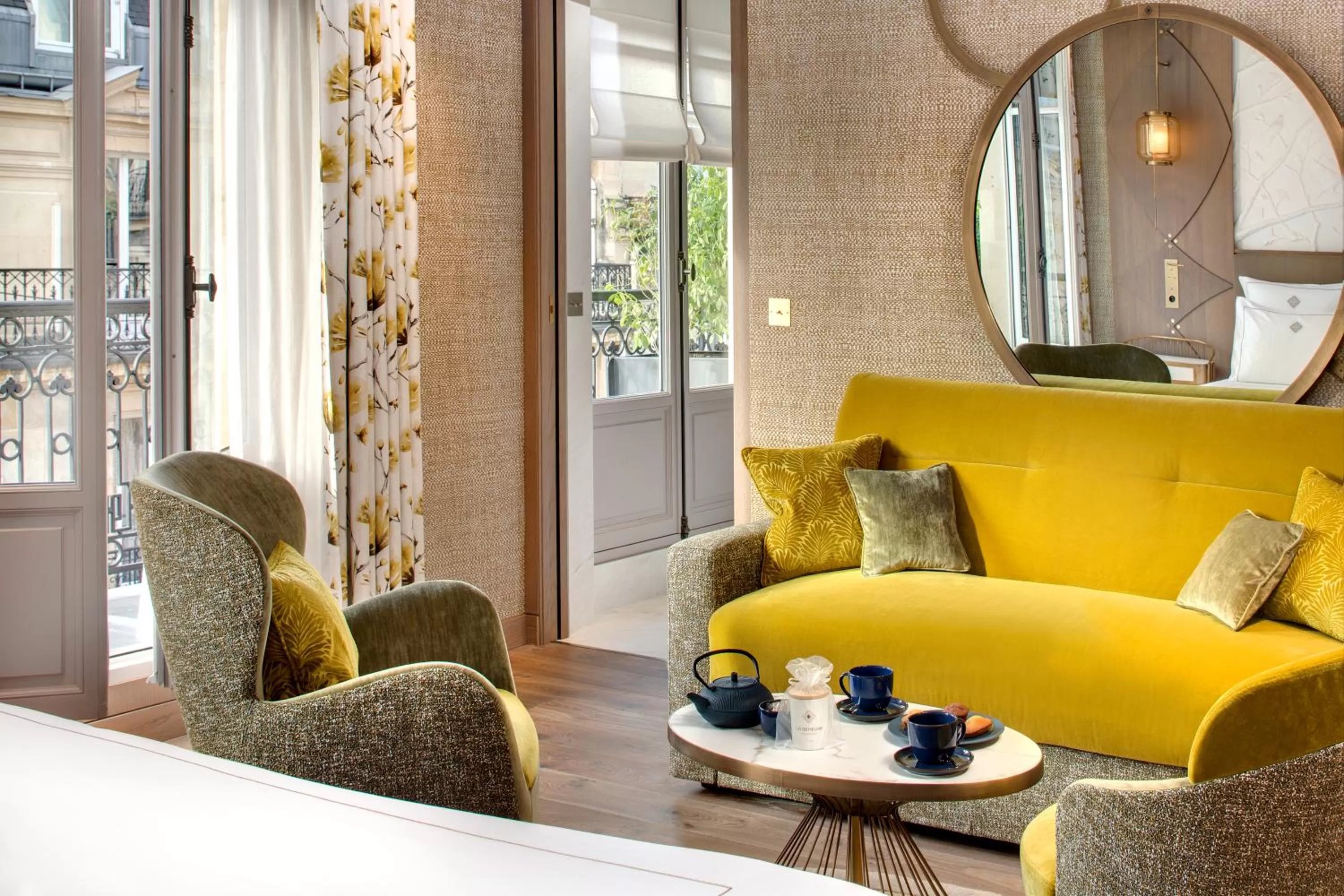 Bedroom in La Demeure Montaigne