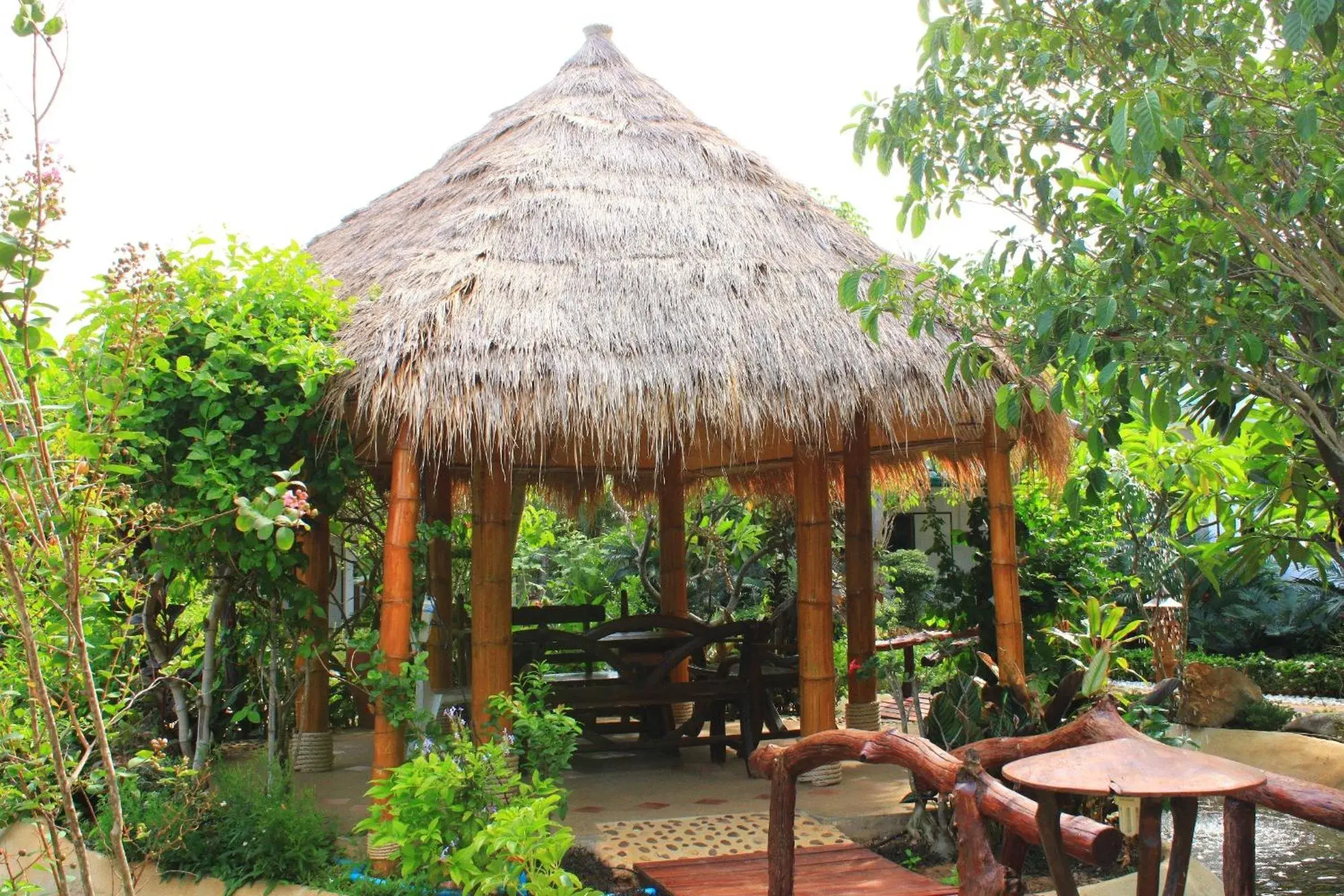 Garden, Restaurant/Places to Eat in Samroiyod Holiday Resort (SHA Extra Plus)