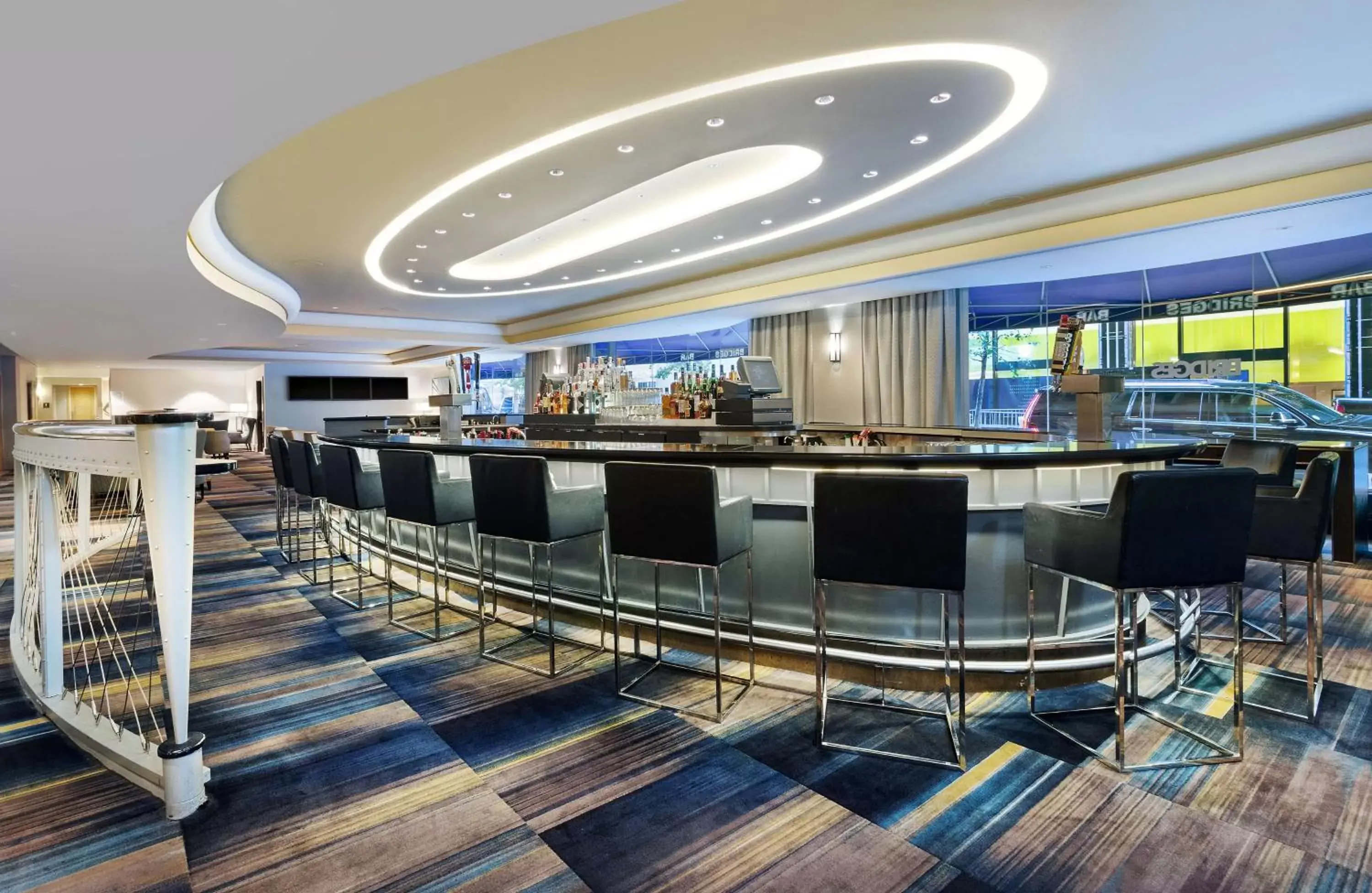 Restaurant/places to eat in New York Hilton Midtown Restaurant/places to eat in New York Hilton Midtown