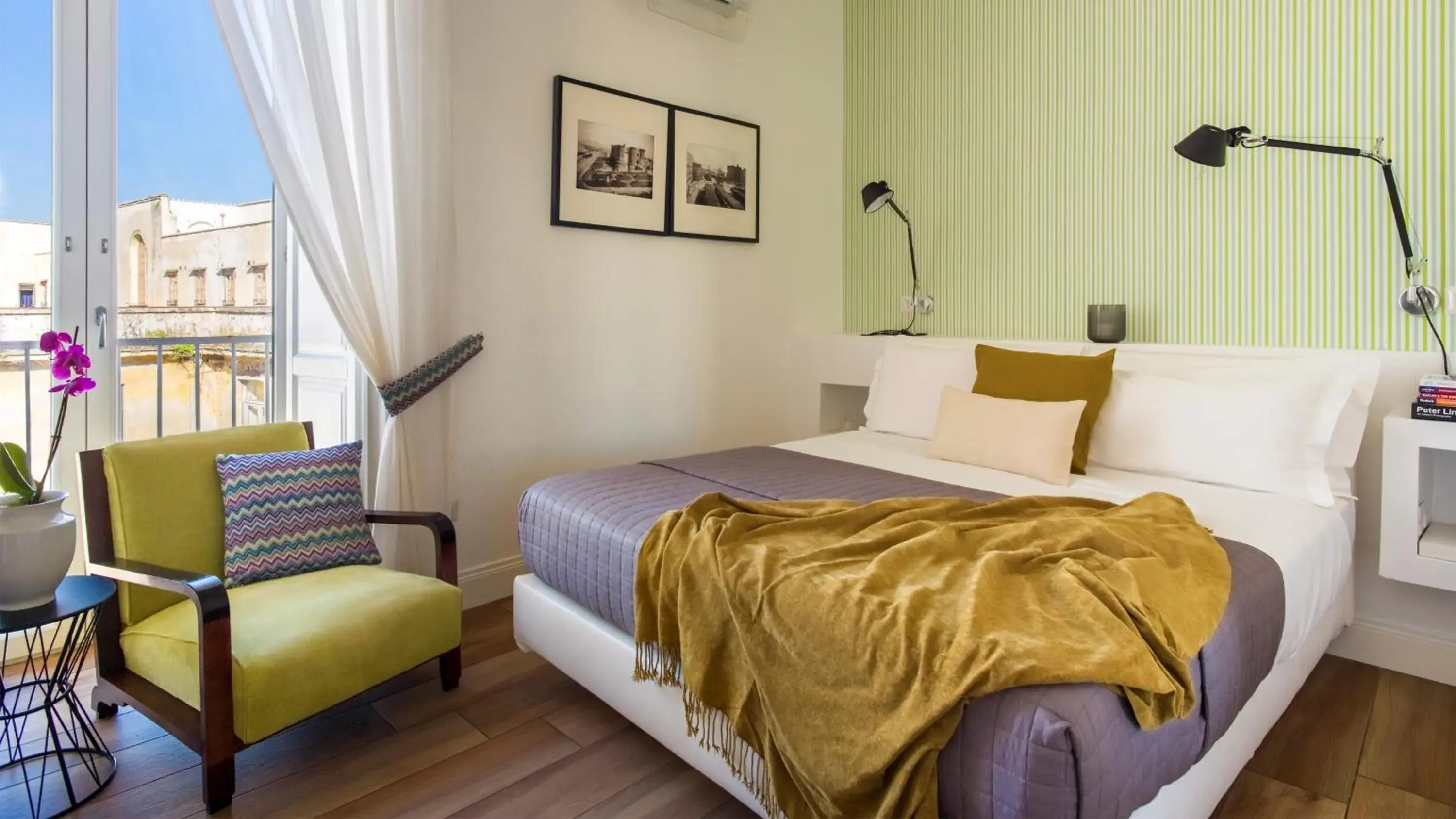 Bed in Santa Chiara Boutique Hotel