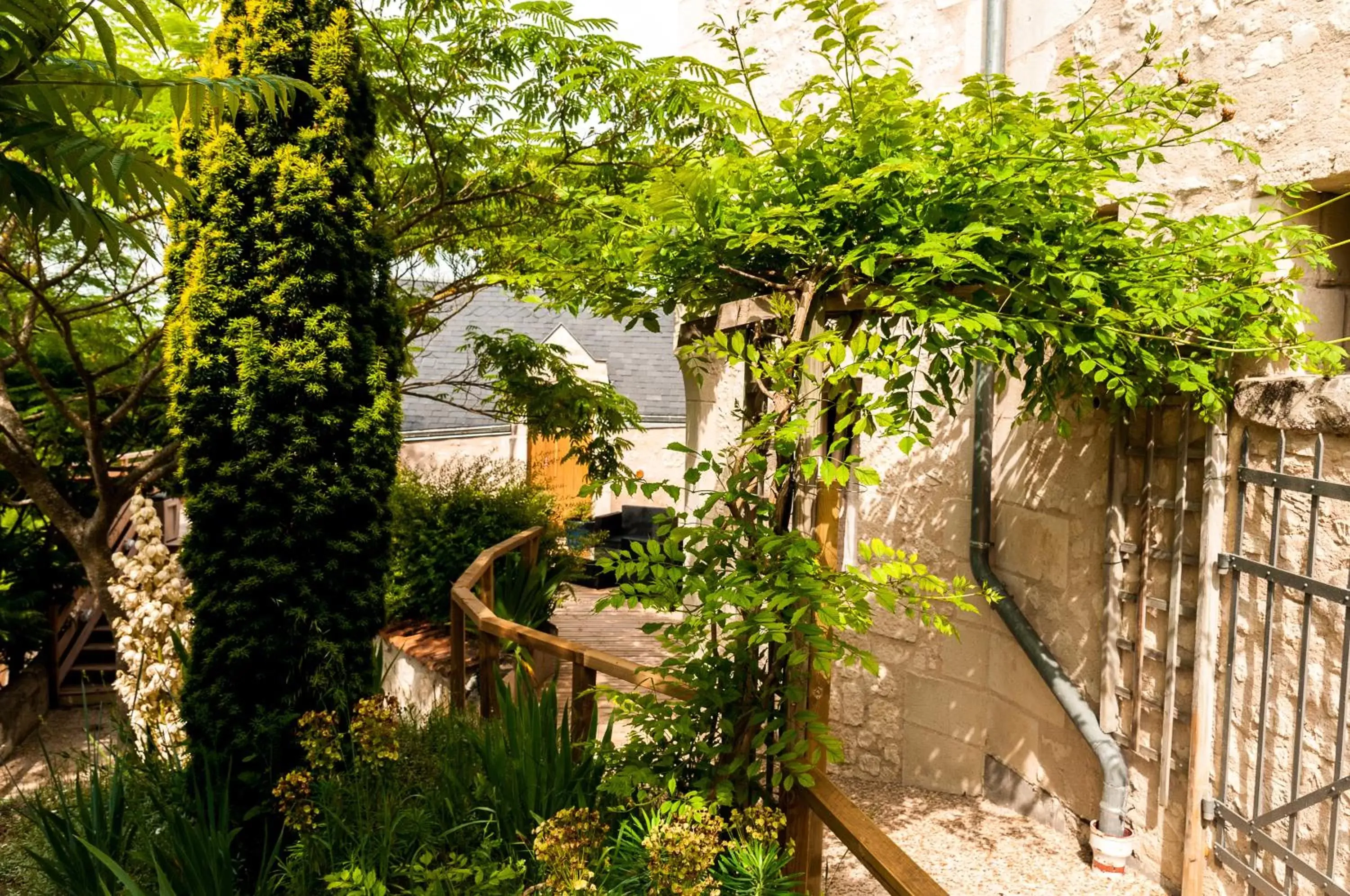 Decorative detail, Garden in Logis Hôtels Troglododo