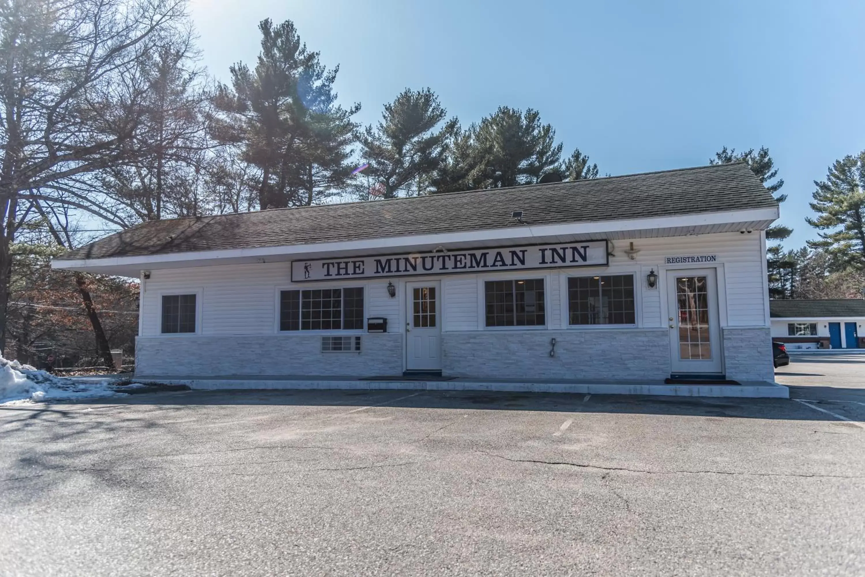Property Building in The Minuteman Inn Acton Concord Littleton