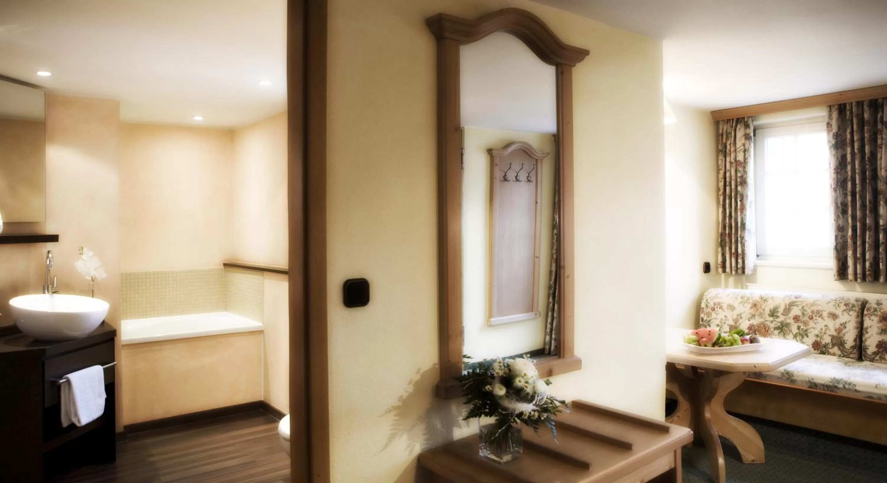 Decorative detail, Bed in Ringhotel Nassau-Oranien