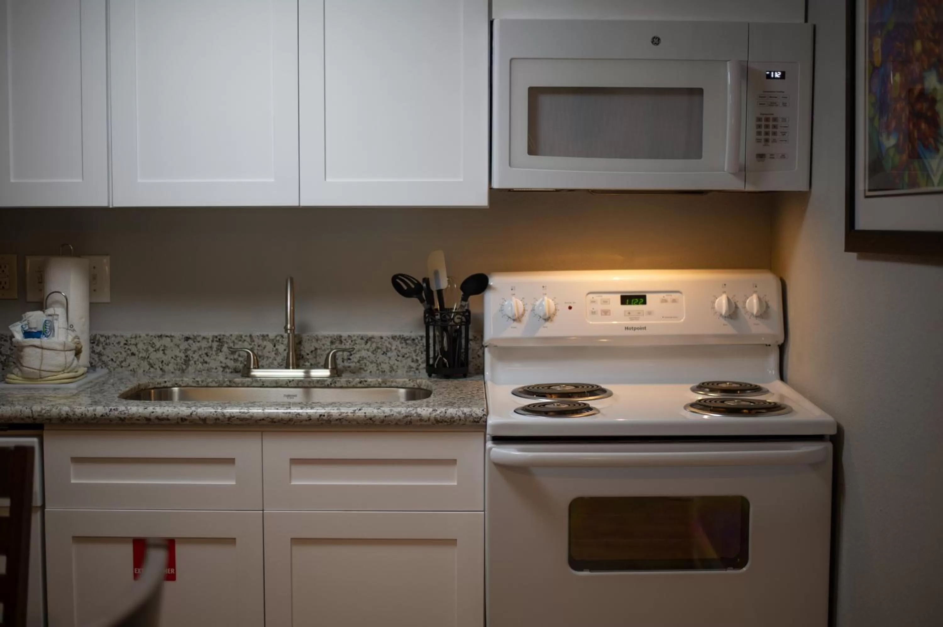 Kitchen or kitchenette, Kitchen/Kitchenette in Frenchmen Orleans at 519, Ascend Hotel Collection
