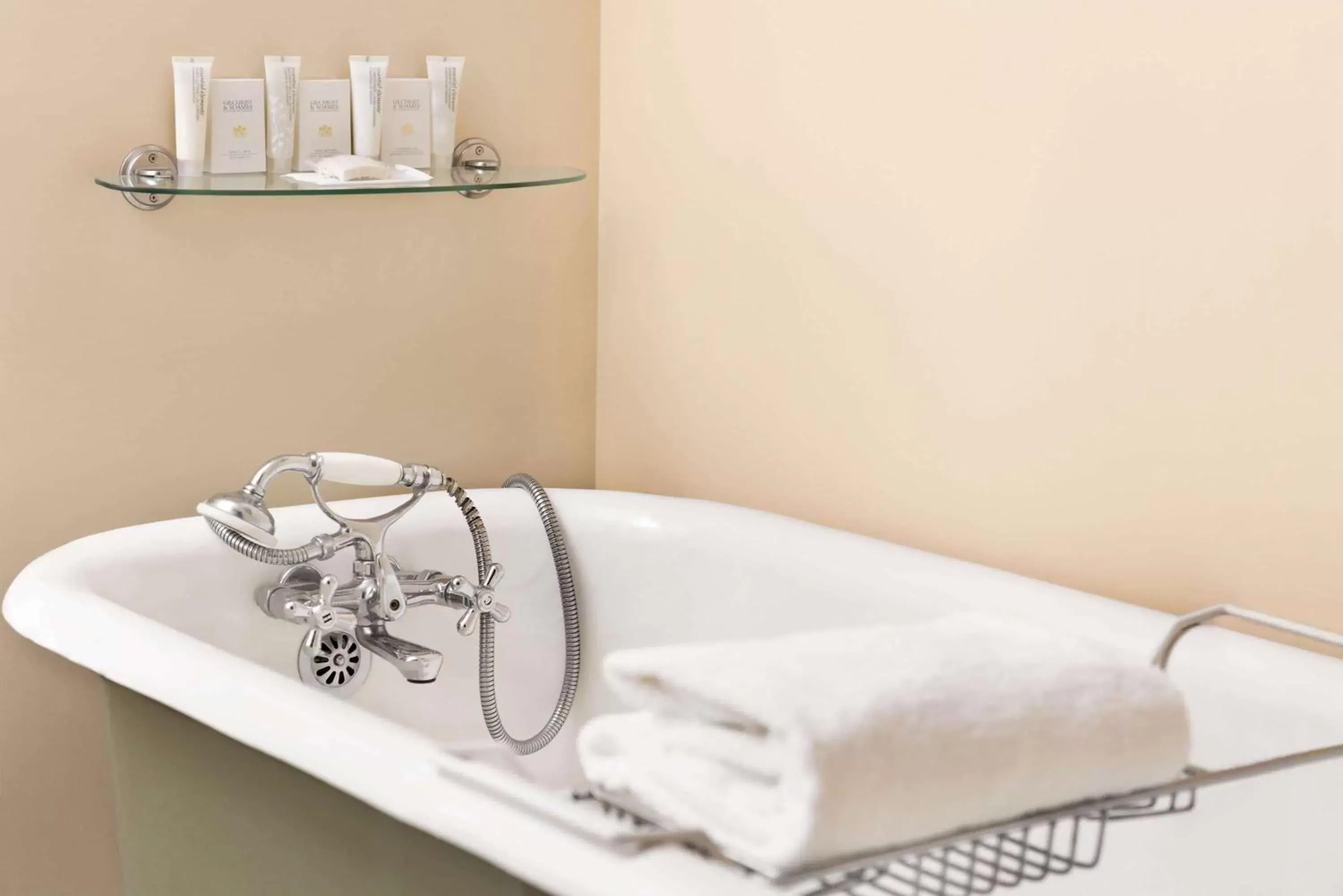 Photo of the whole room in The Plaza Hotel Downtown, Trademark Collection by Wyndham Photo of the whole room in The Plaza Hotel Downtown, Trademark Collection by Wyndham