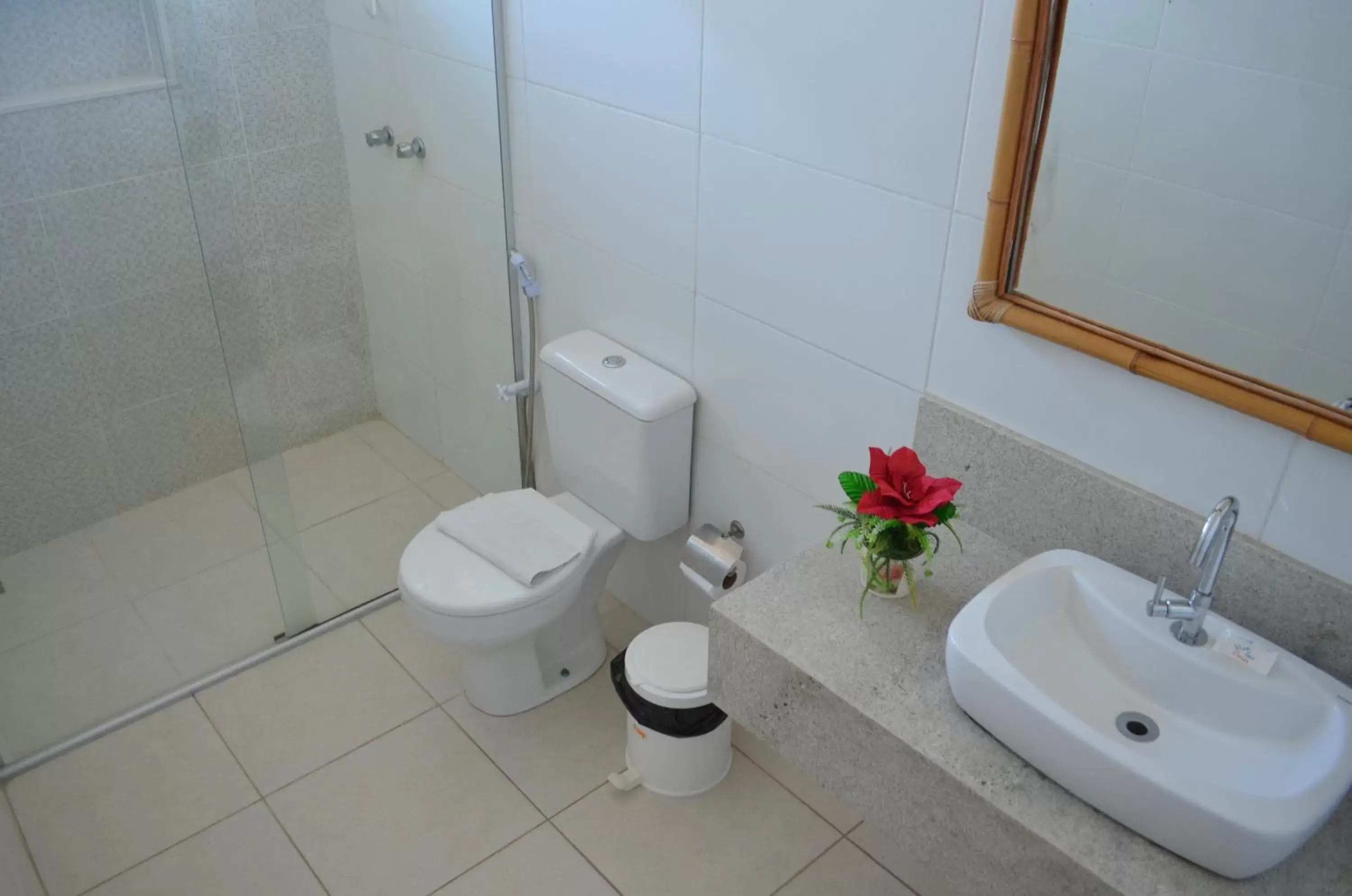 Bathroom in Recanto da Orla