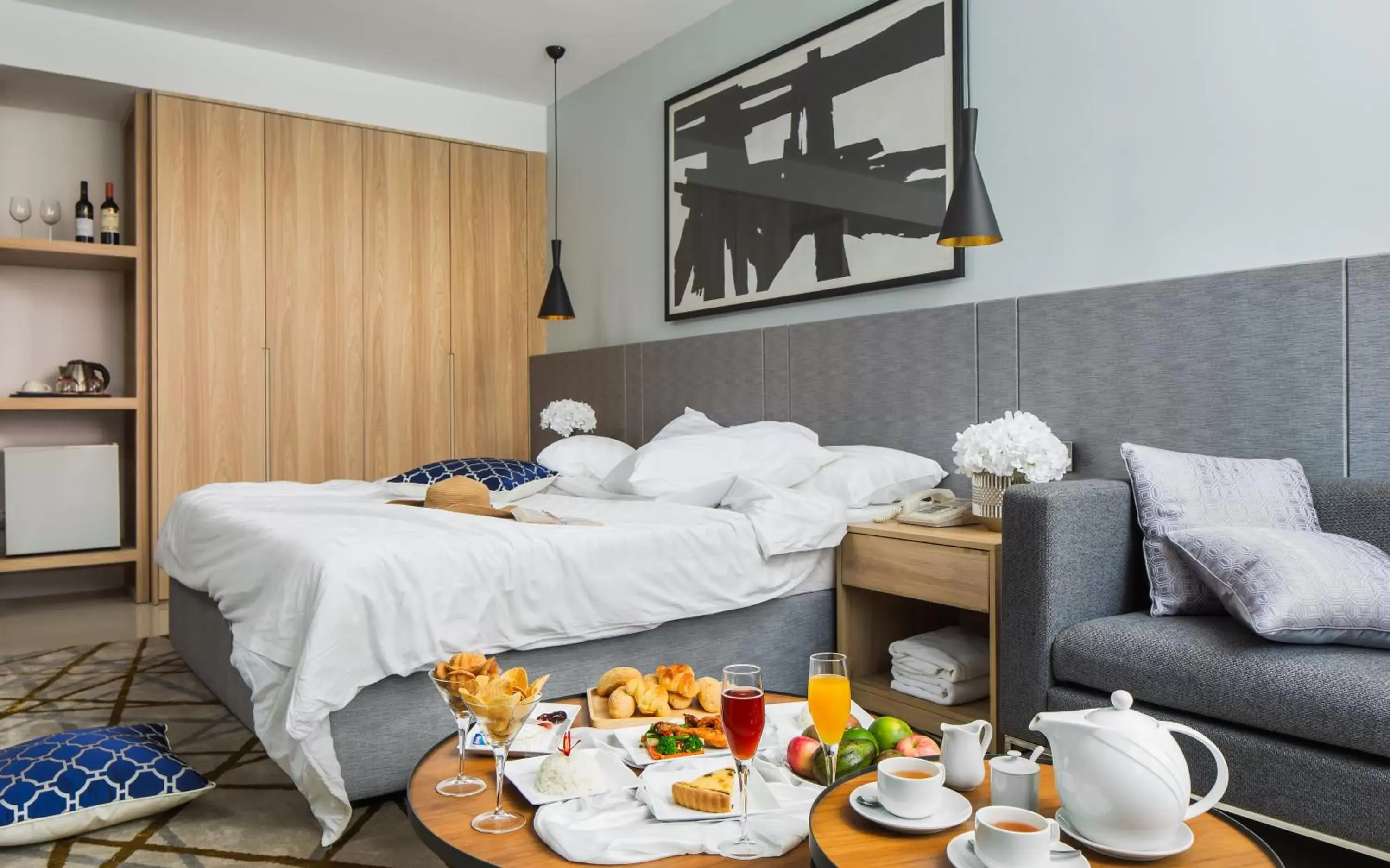 Continental breakfast, Bed in Altos Hotel Continental breakfast, Bed in Altos Hotel