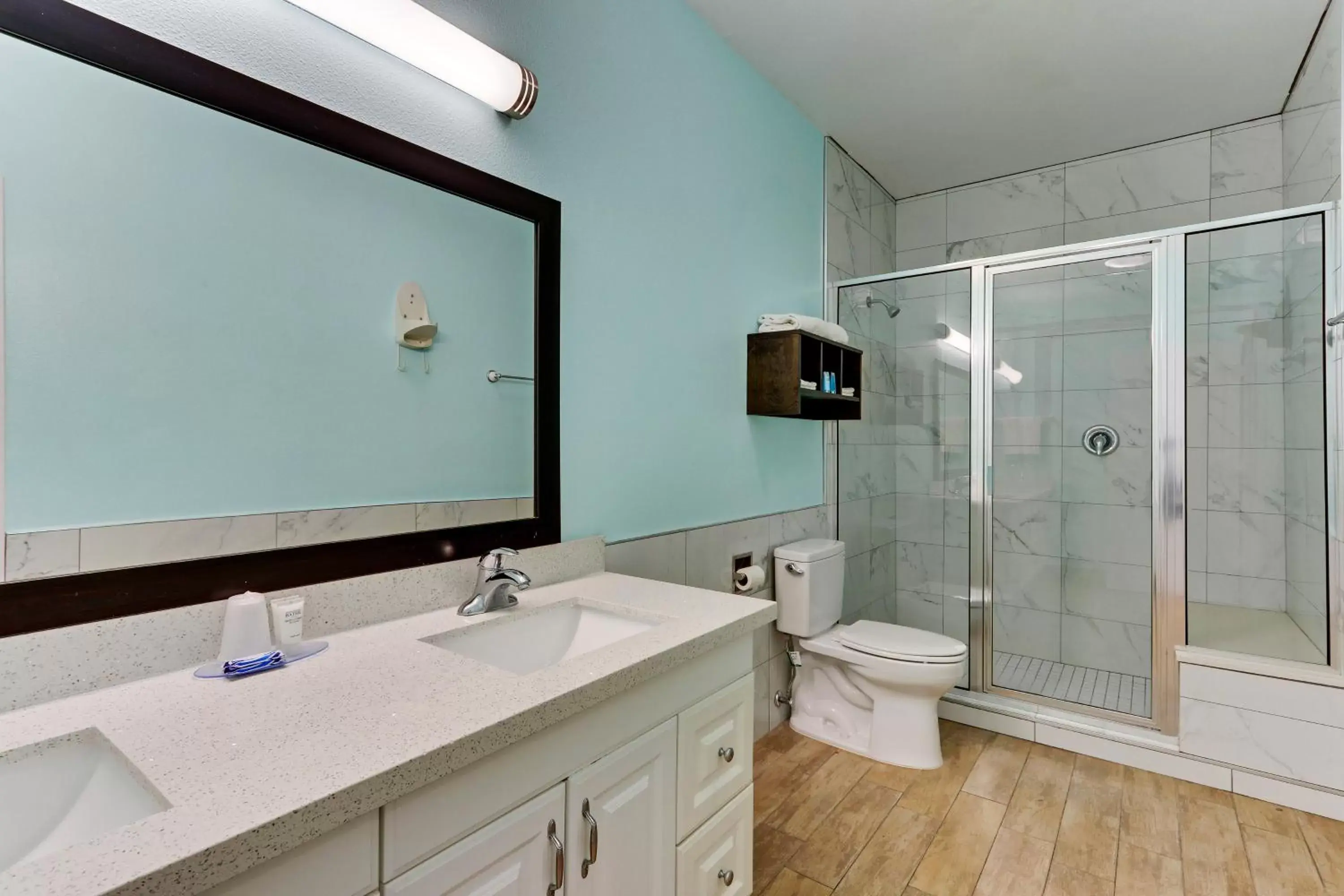 Bathroom in Island Hotel Port Aransas