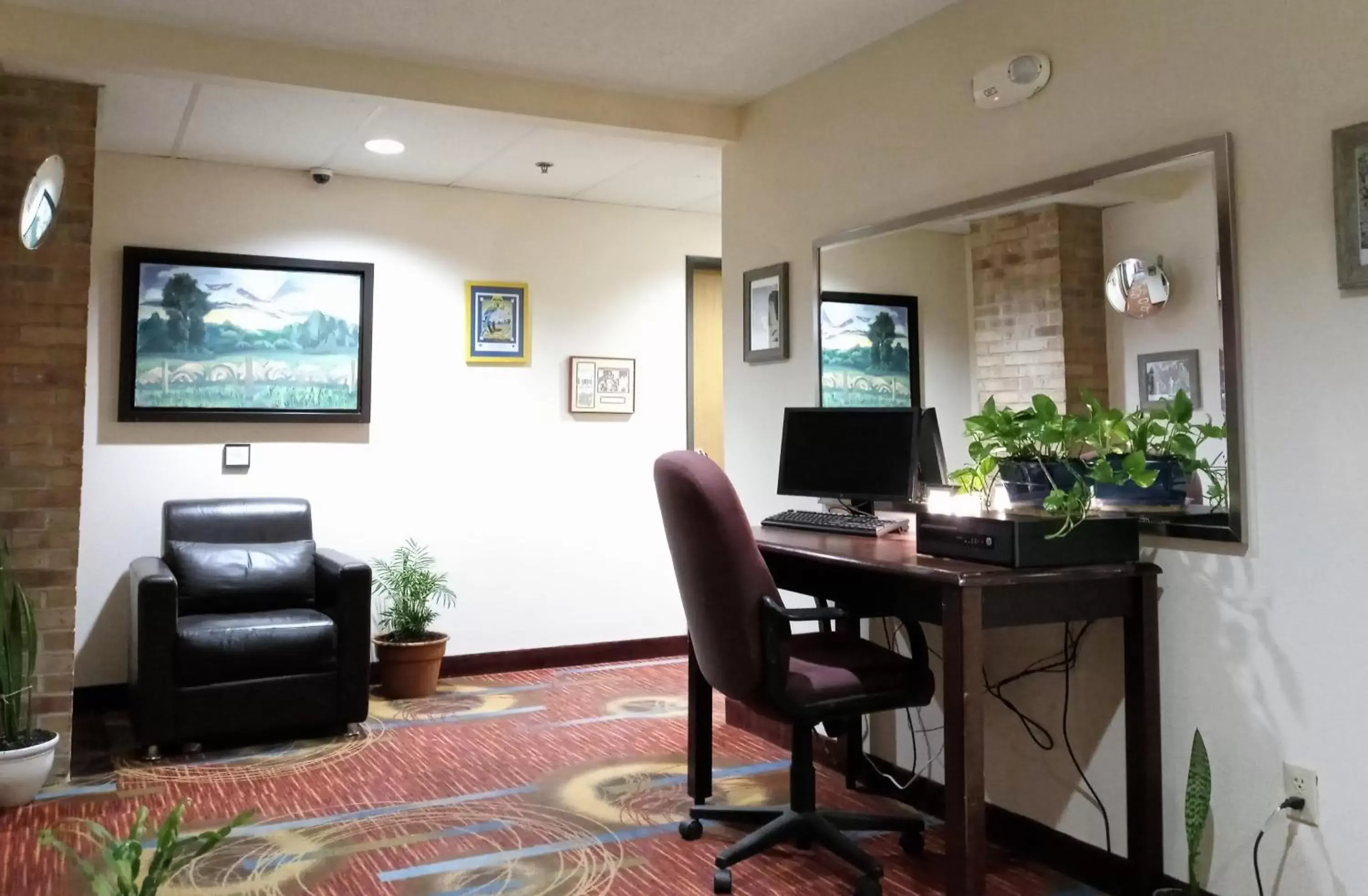 Business facilities in Country Hearth Inn & Suites - Kenton