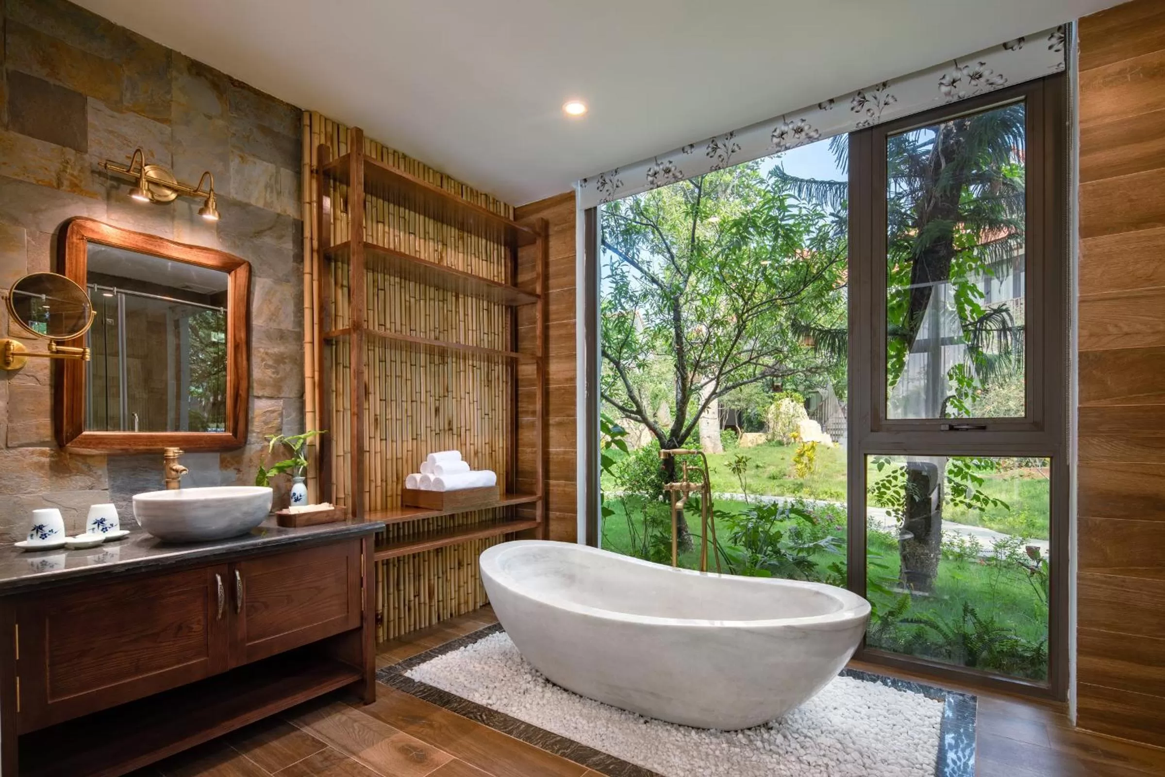 Shower in Bai Dinh Riverside Resort & Spa