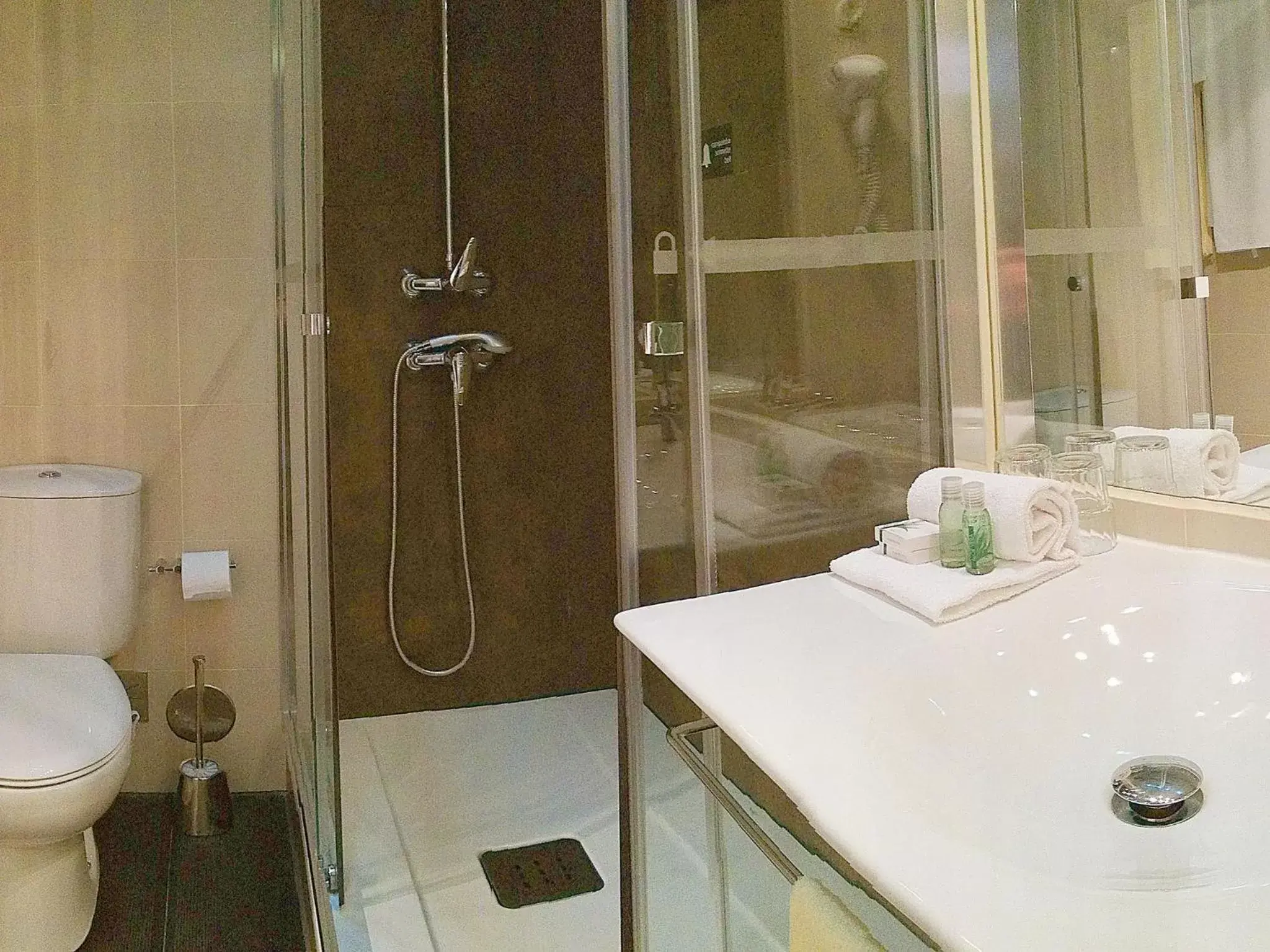 Bathroom in Alegre - Bussaco Boutique Hotel