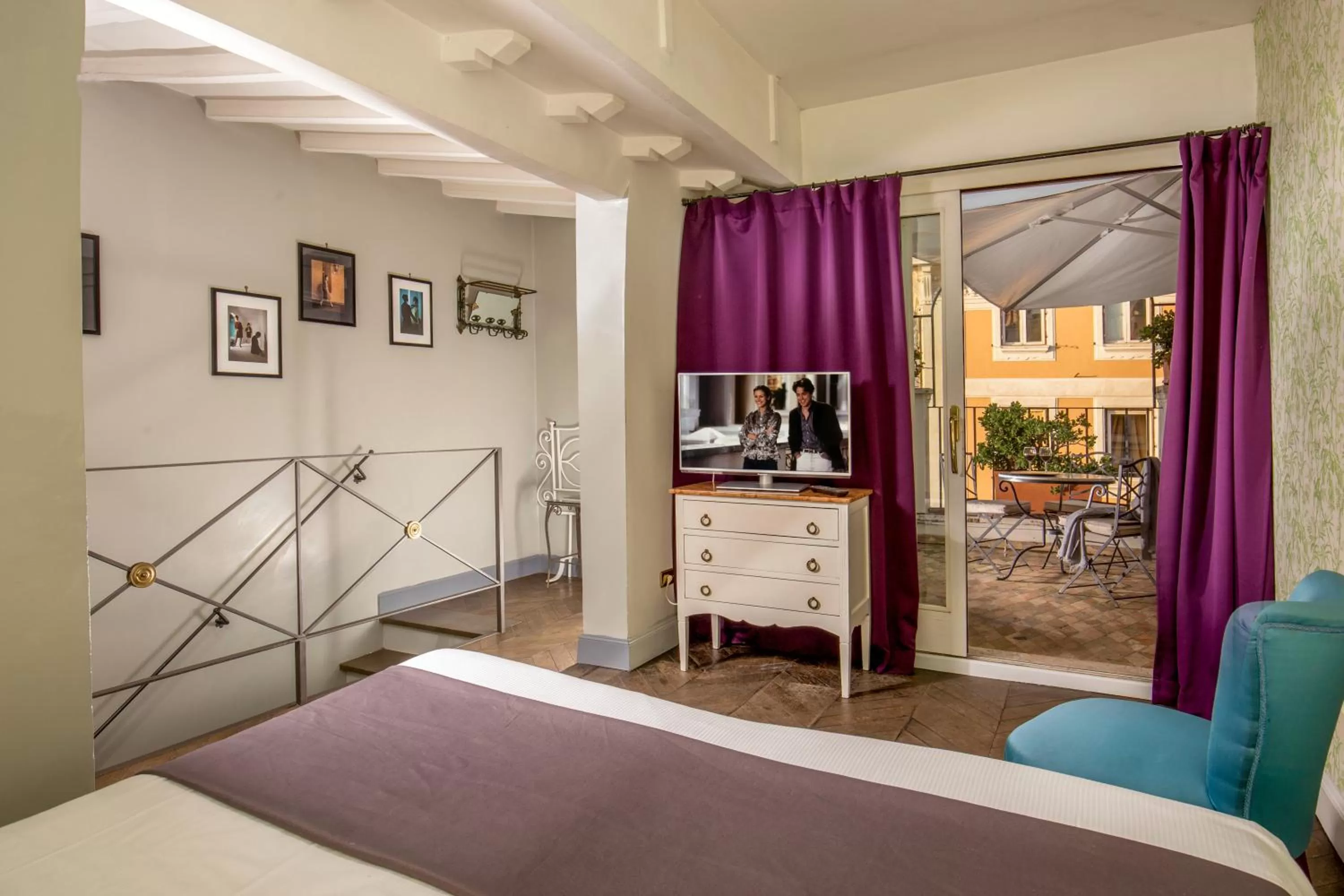 Balcony/Terrace, Bed in Boutique Hotel Anahi