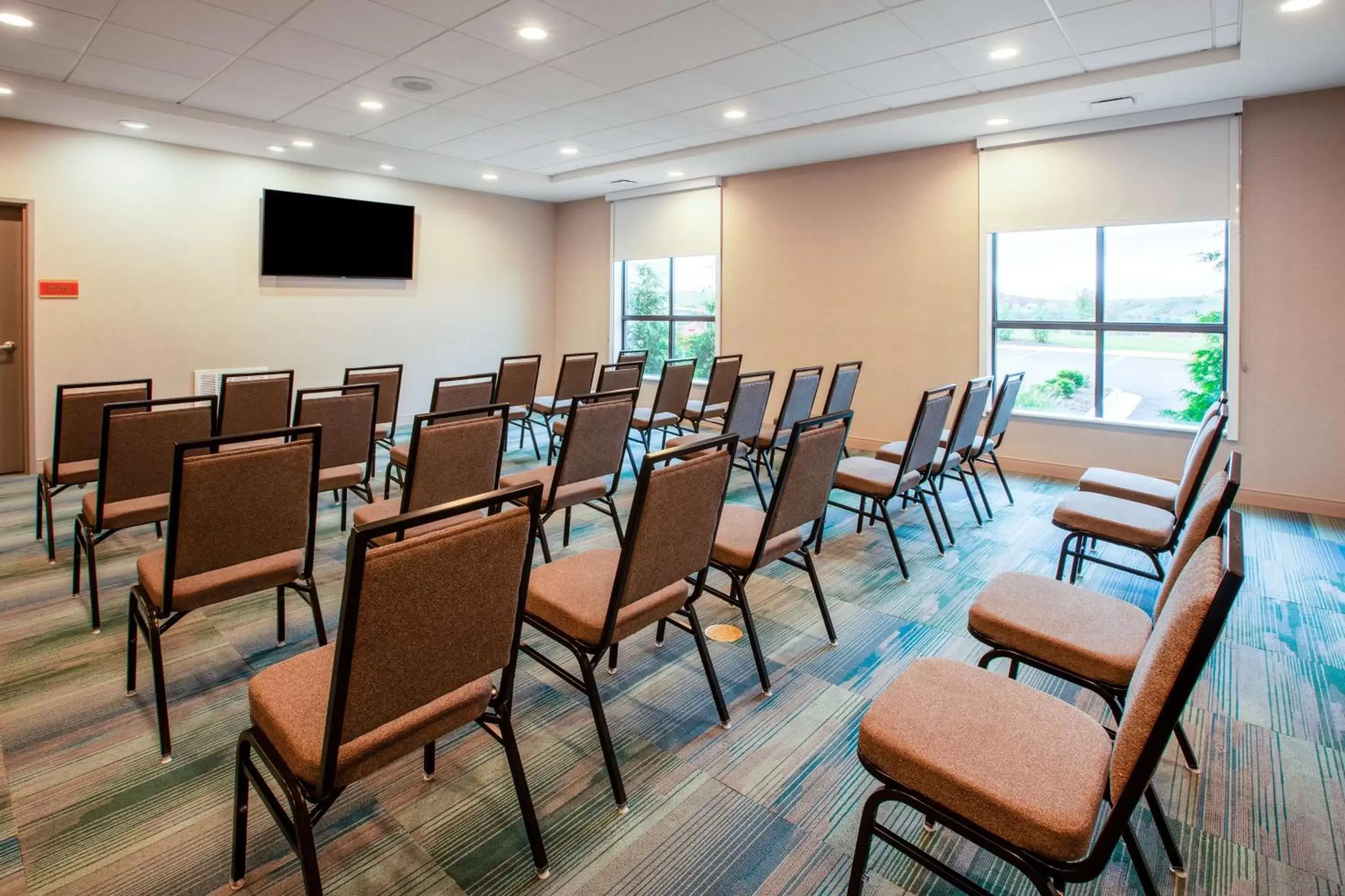 Meeting/conference room in Home2 Suites By Hilton Lewisburg, Wv