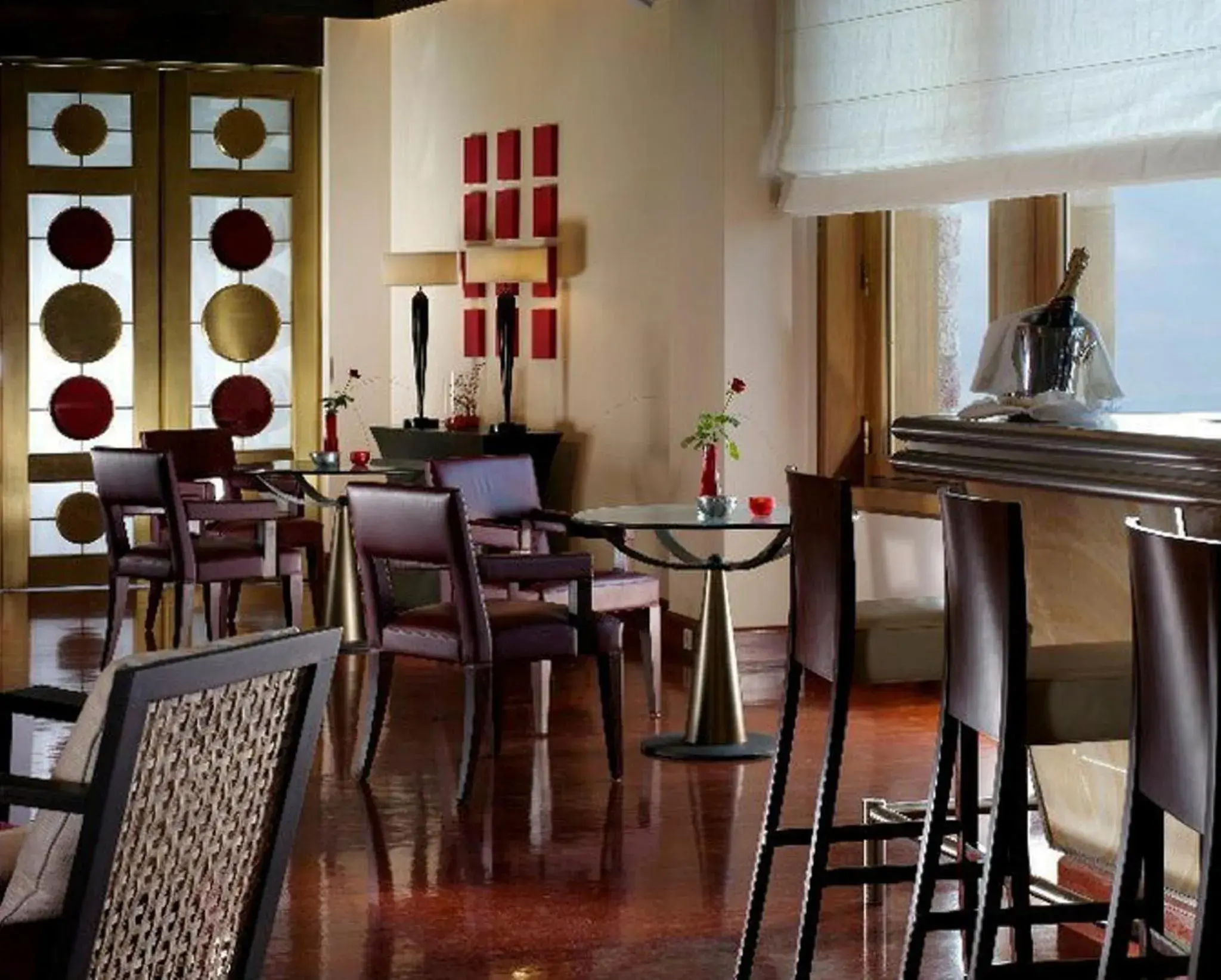 Lounge or bar in Amphitryon Hotel Lounge or bar in Amphitryon Hotel