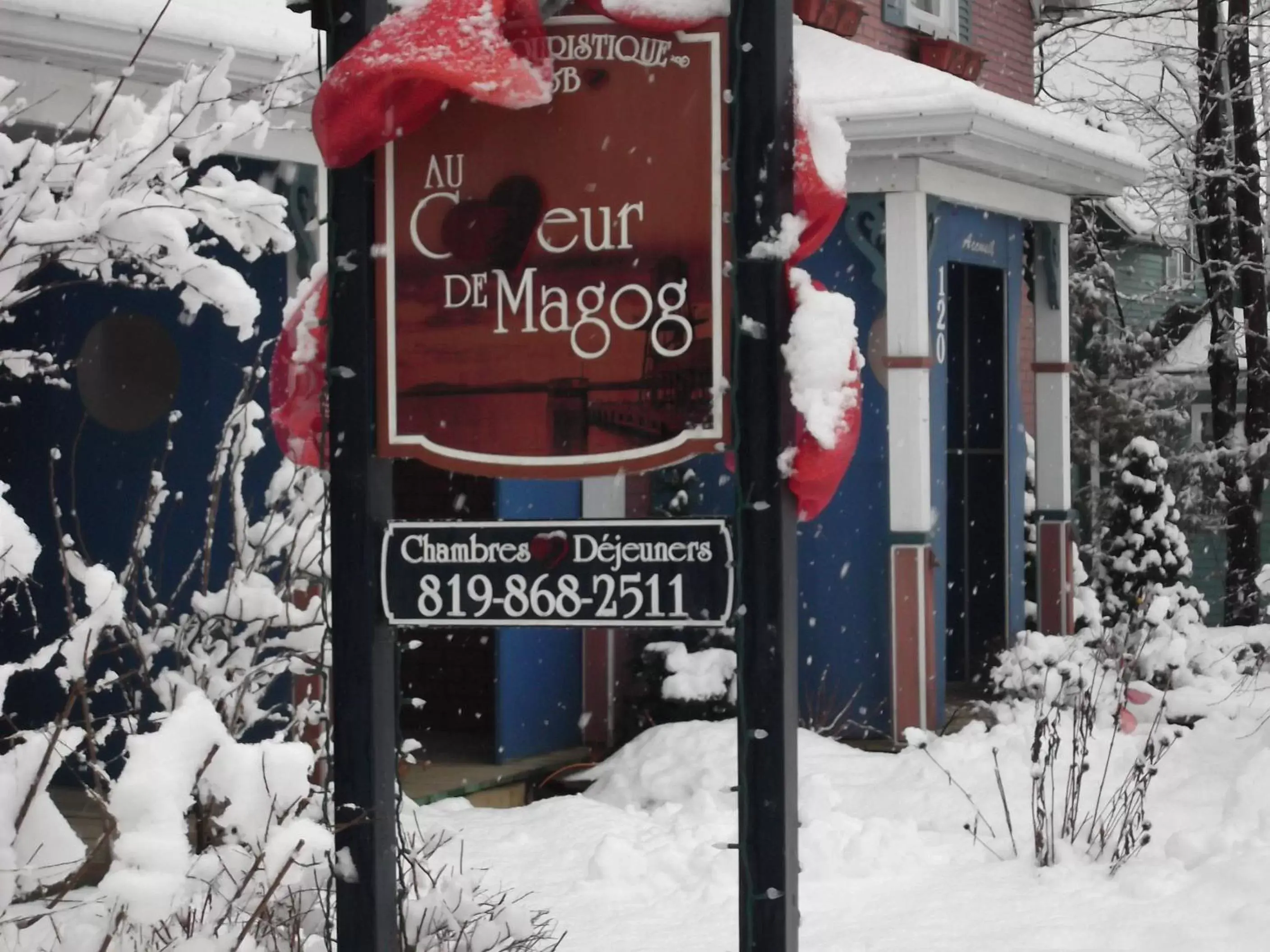 Property logo or sign, Winter in Au Coeur De Magog