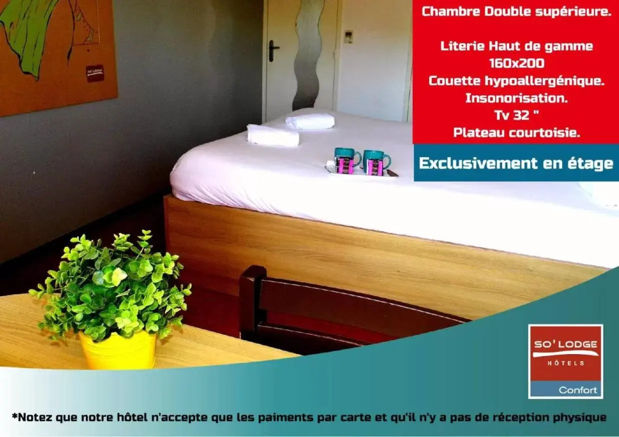 Bedroom, Lobby/Reception in So'Lodge Niort A83