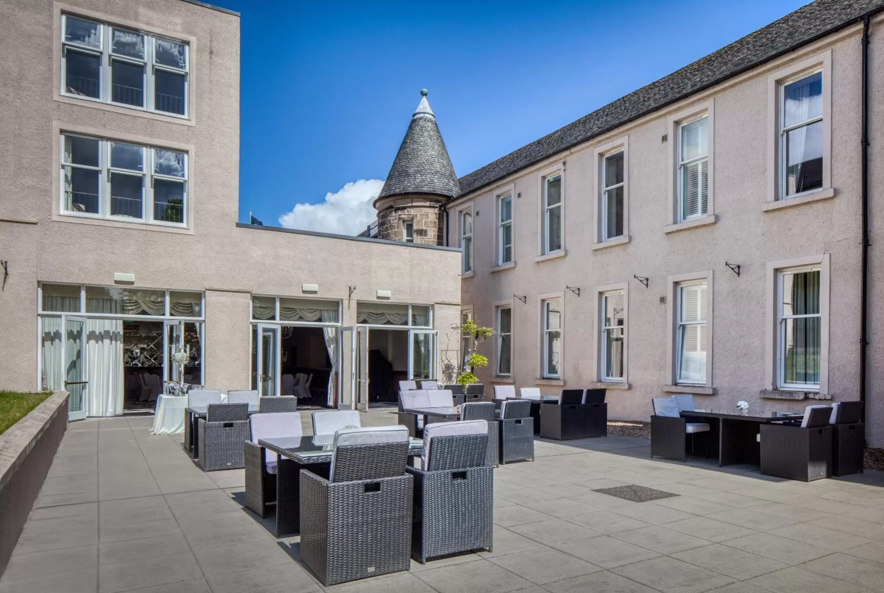 Patio, Property Building in Hotel Colessio