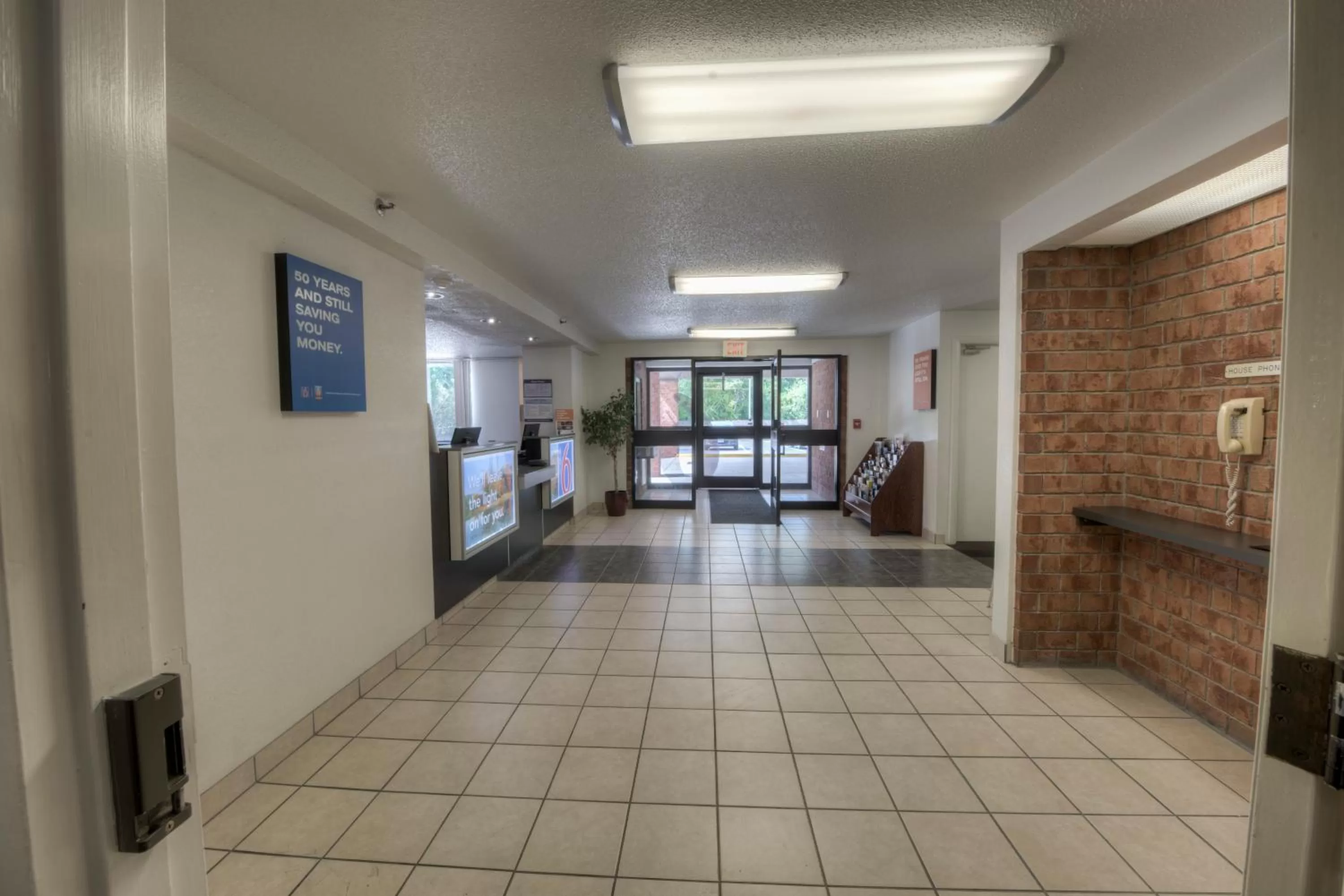 Decorative detail in Motel 6-Branford, CT - New Haven