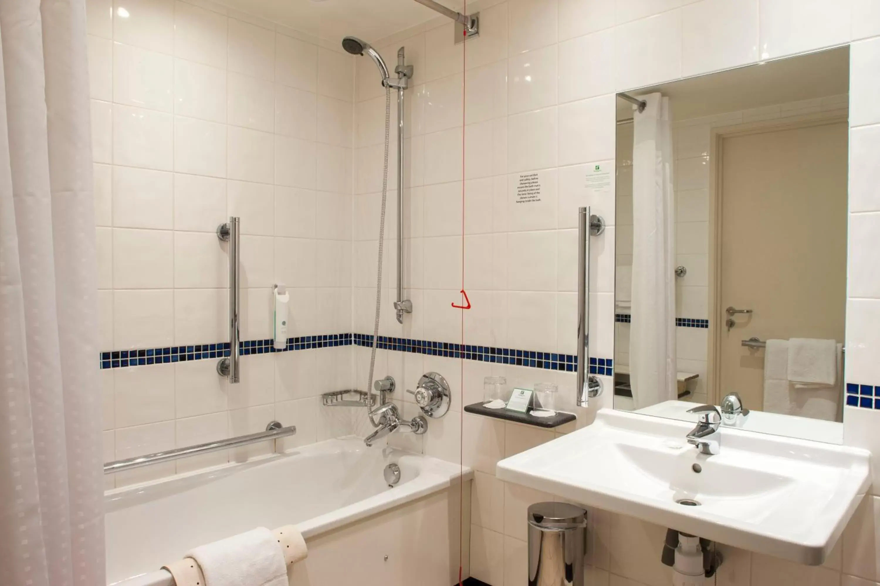 Photo of the whole room, Bathroom in Holiday Inn Leeds Brighouse, an IHG Hotel