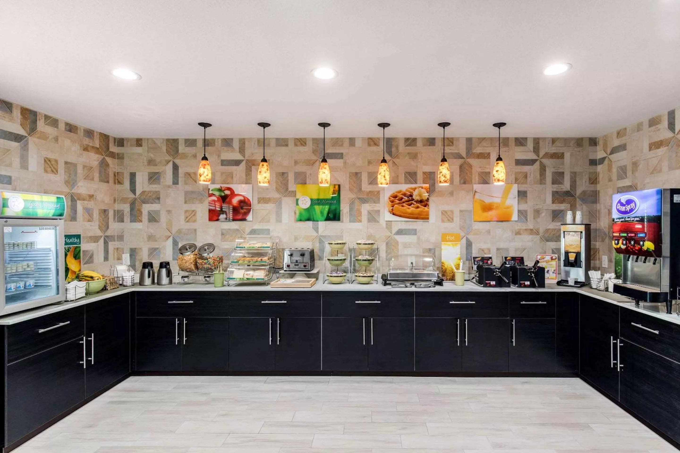 Restaurant/places to eat in Quality Inn & Suites Plano