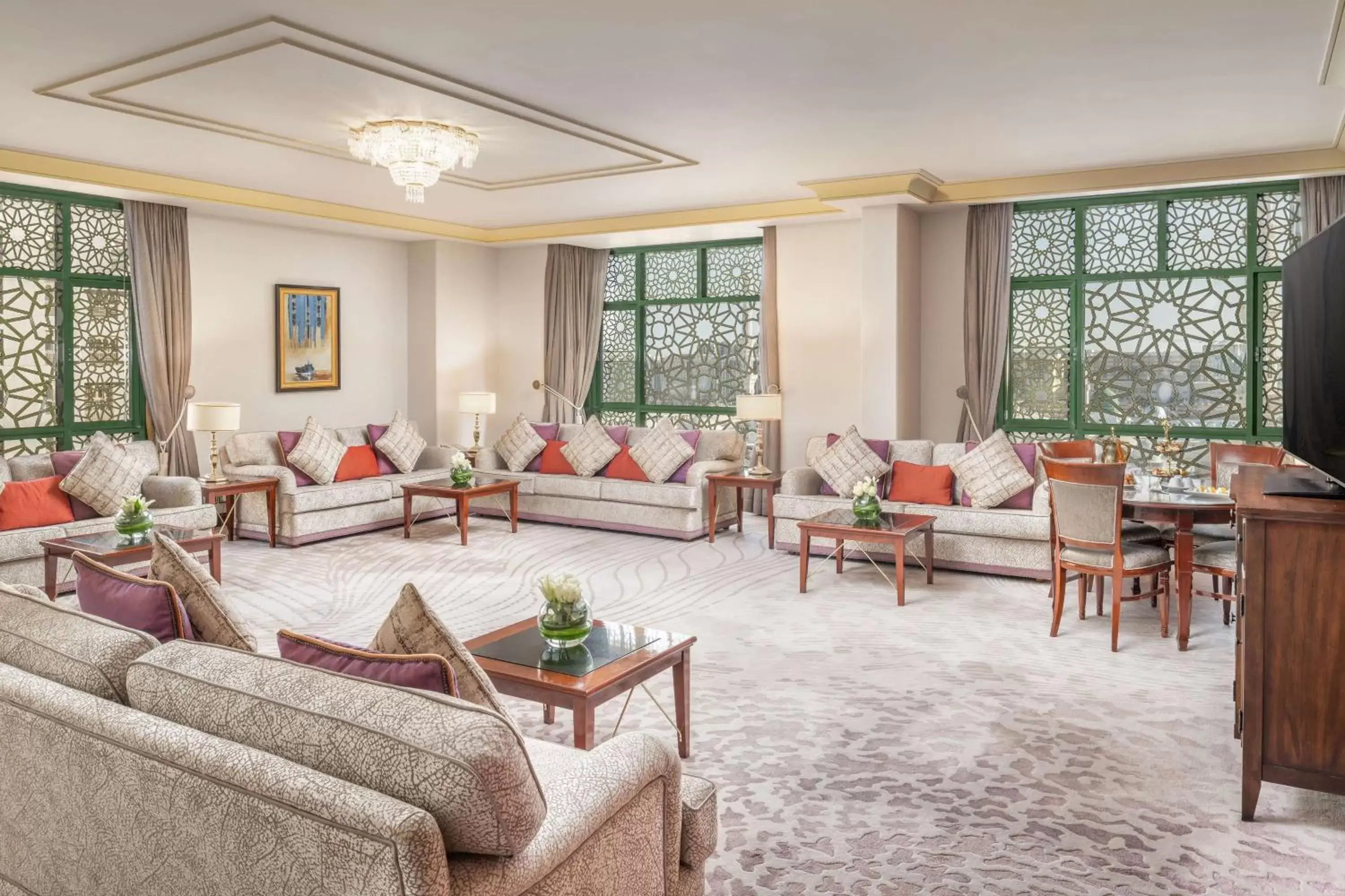 Living room, Seating Area in Madinah Hilton Hotel