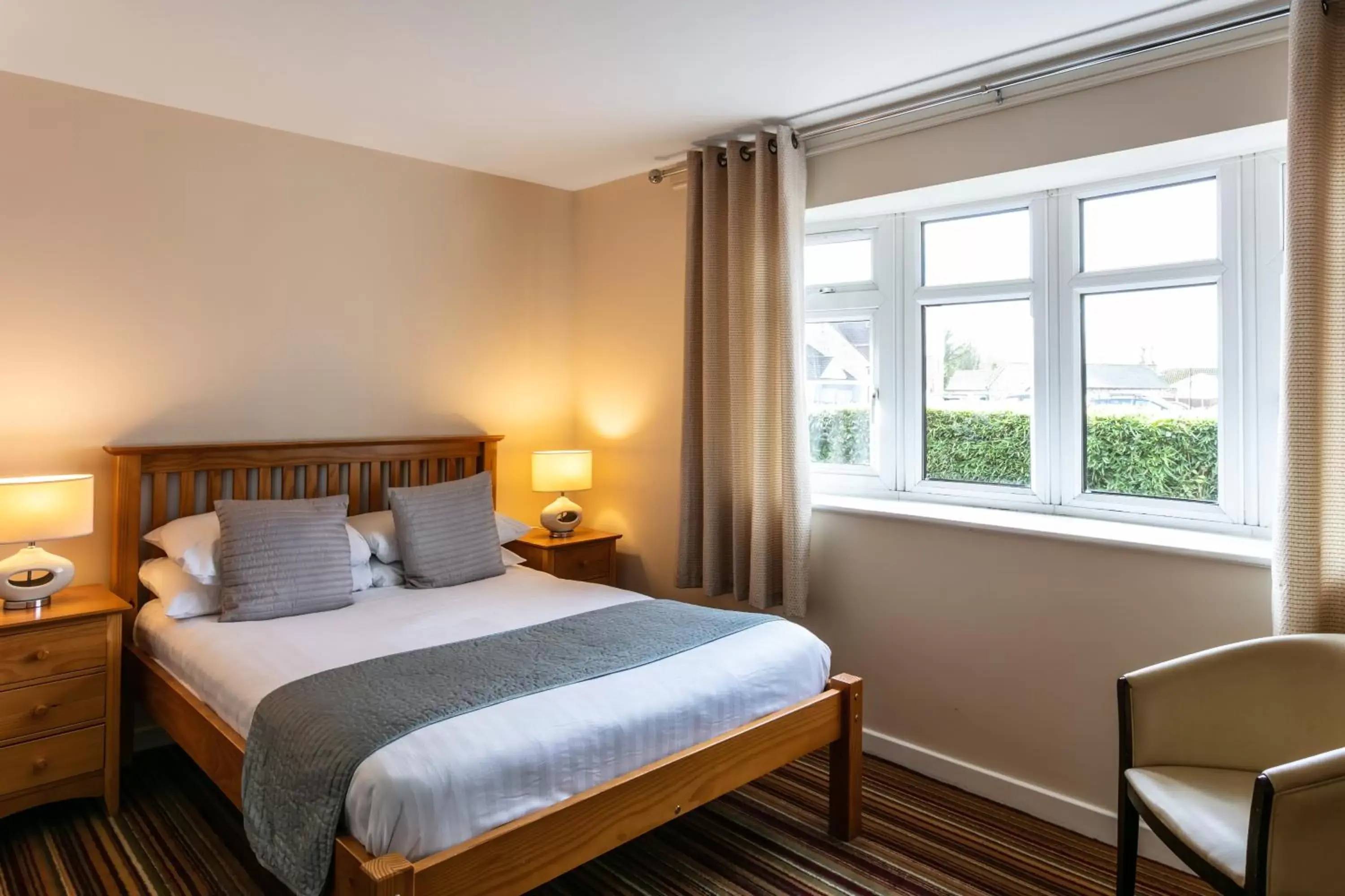 Superior Double Room in Roydon Marina Village Hotel Superior Double Room in Roydon Marina Village Hotel