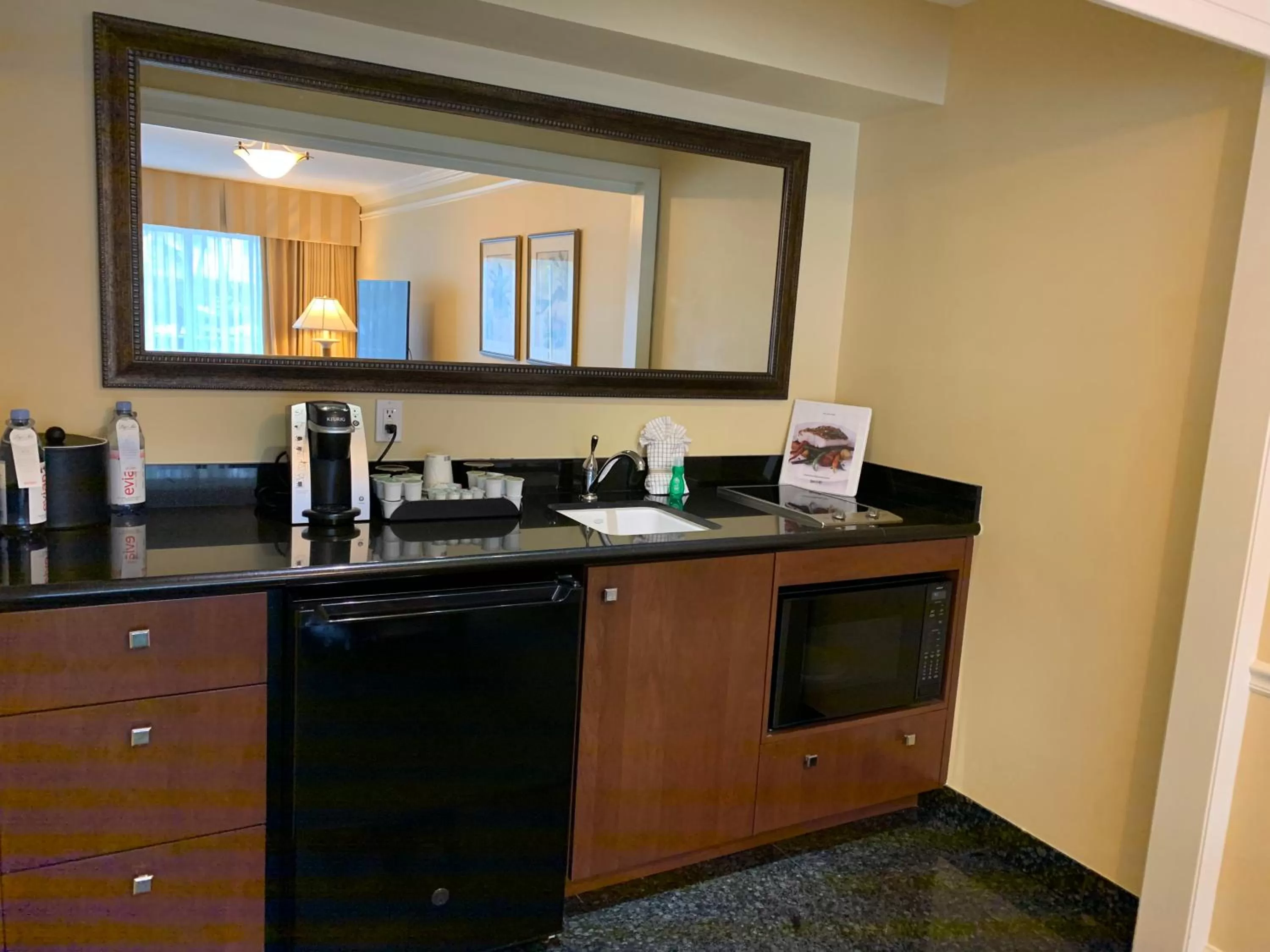 kitchen in The Lago Mar Beach Resort and Club