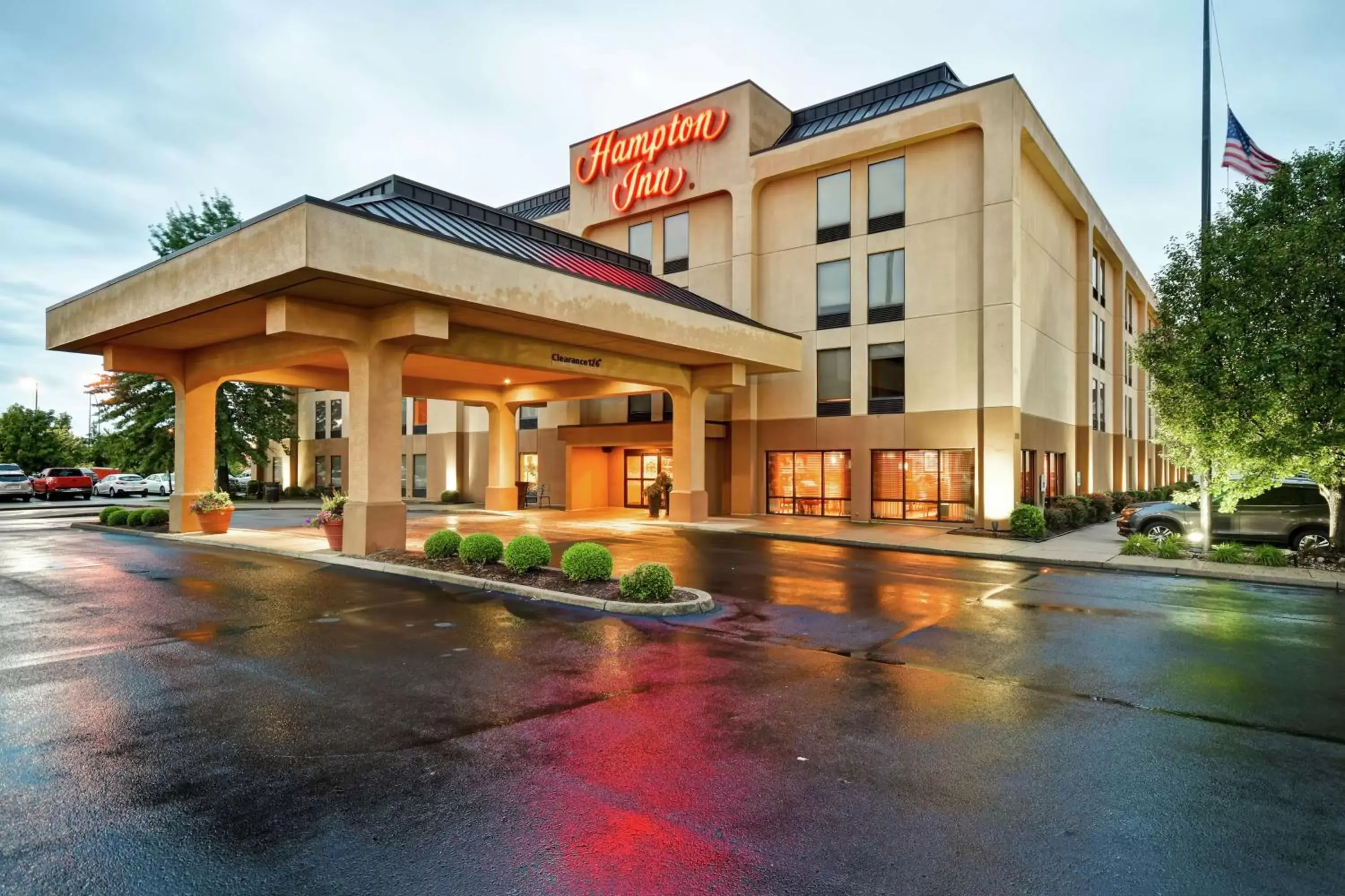 Property Building in Hampton Inn Louisville Airport Fair/Expo Center