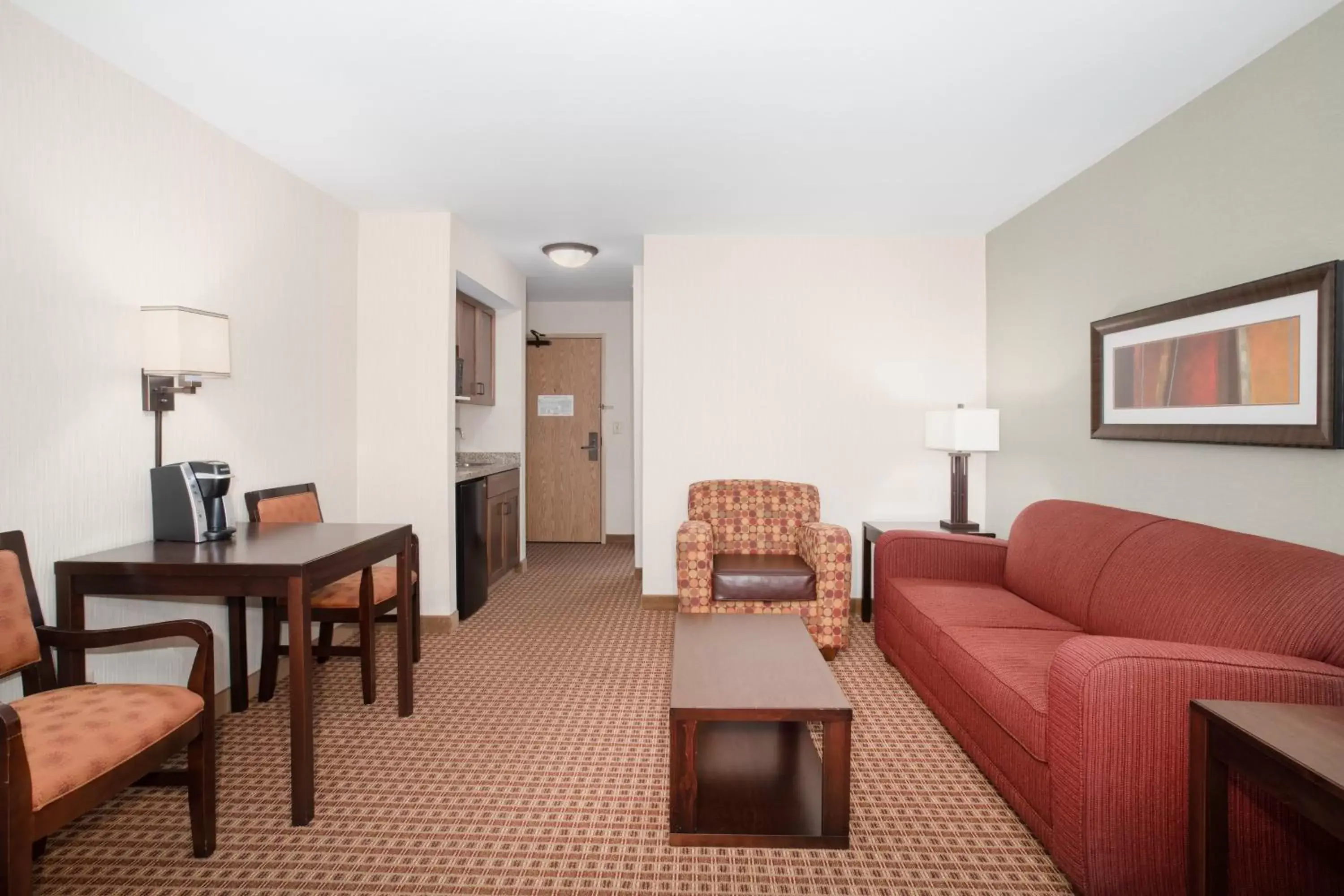 Photo of the whole room, Seating Area in Holiday Inn Express Hotel & Suites Gillette, an IHG Hotel