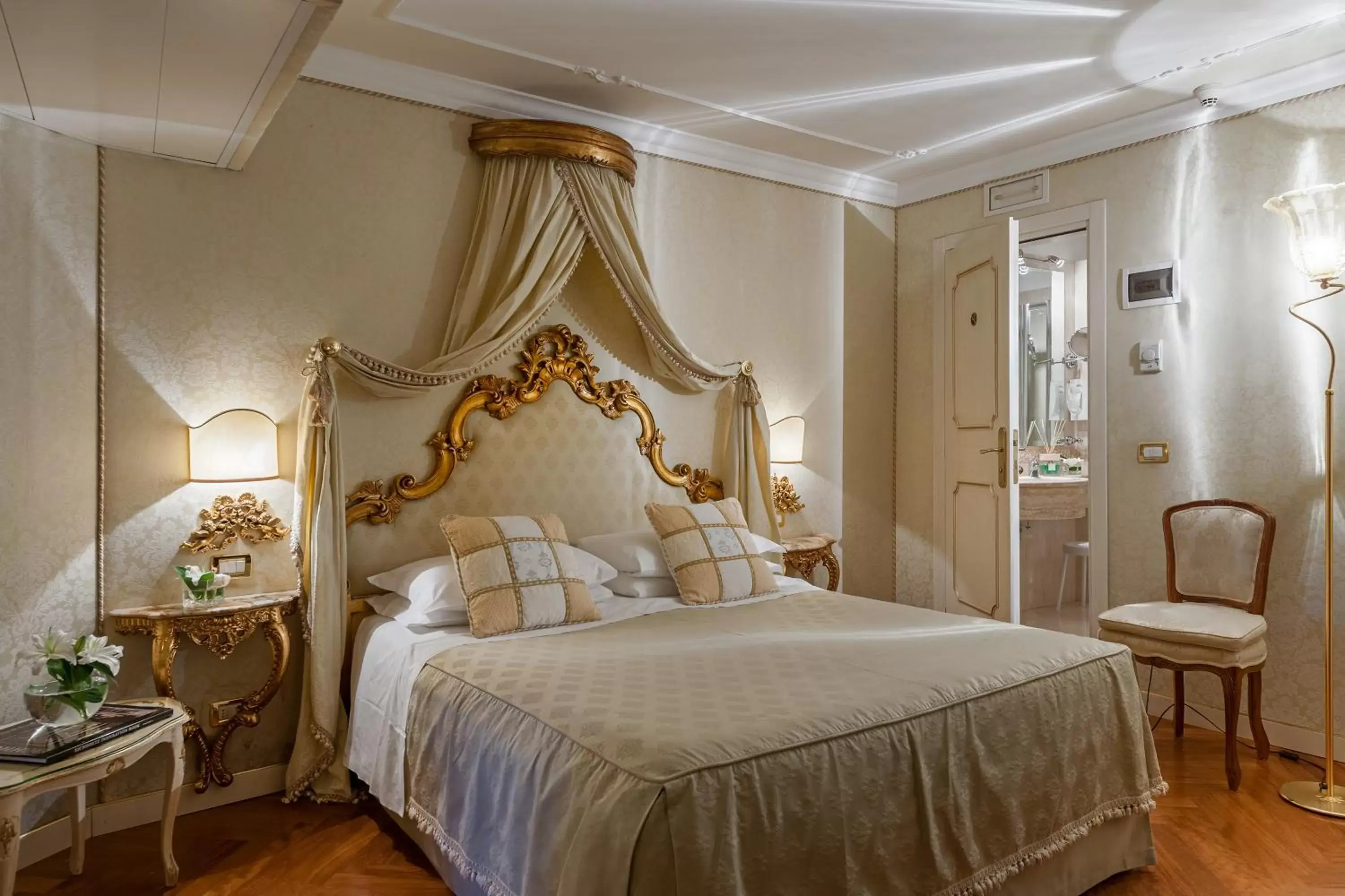 Photo of the whole room, Bed in Hotel Antico Doge - a Member of Elizabeth Hotel Group