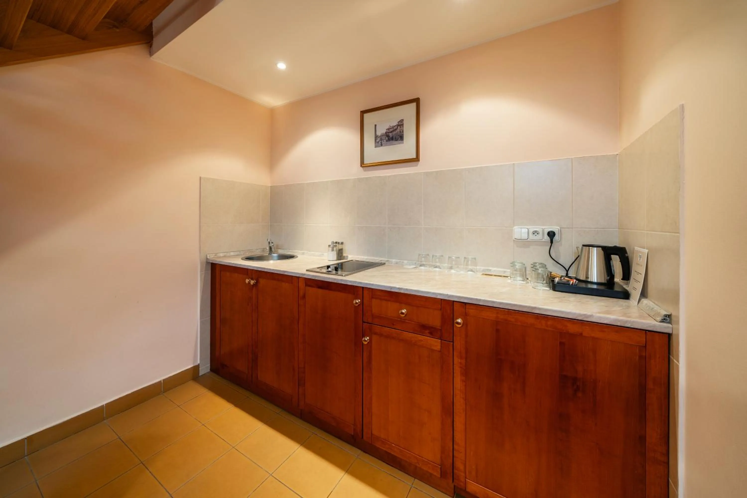 Kitchen or kitchenette in Hotel Raffaello Prague