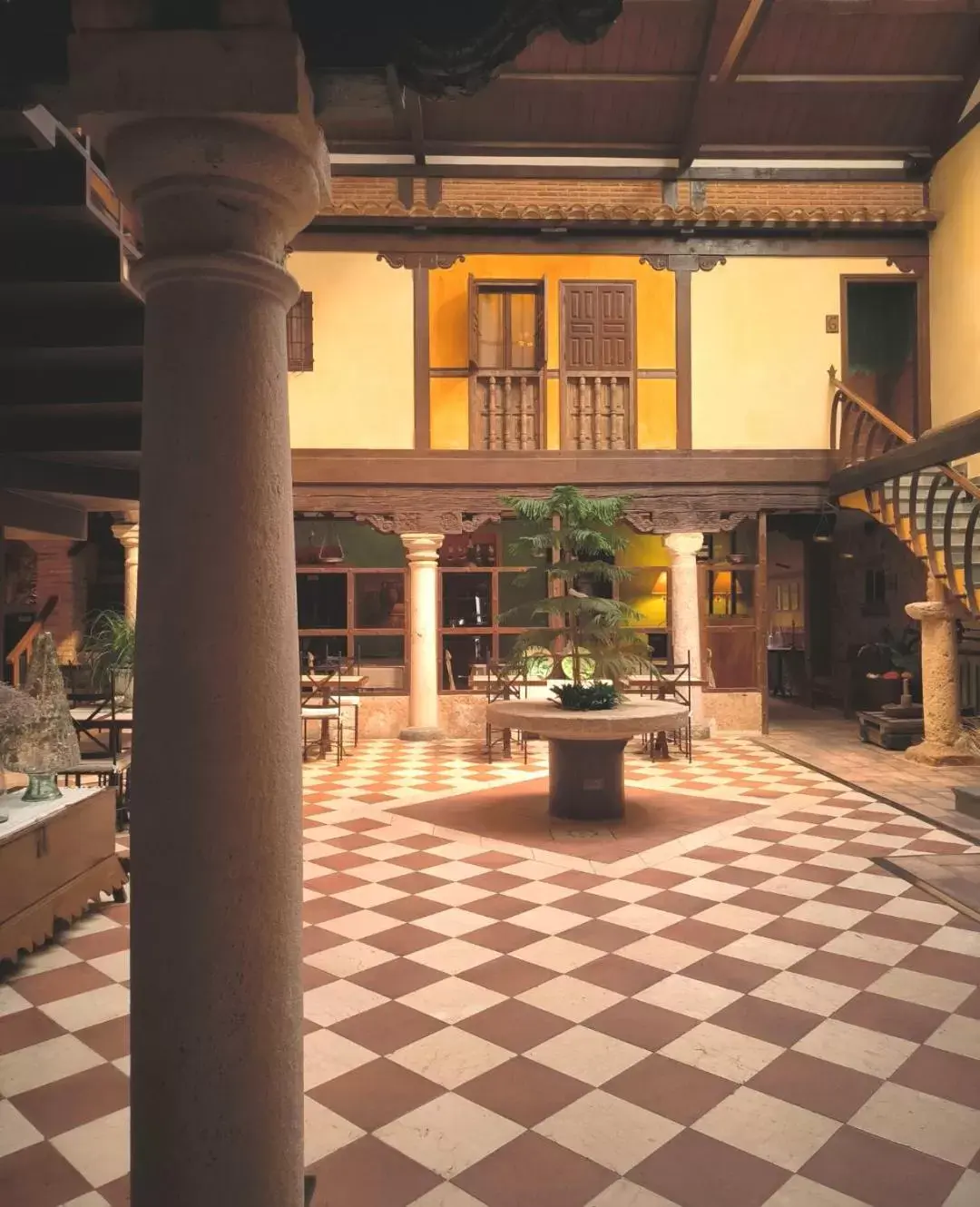 Inner courtyard view in Hotel Spa La Casa del Rector Almagro