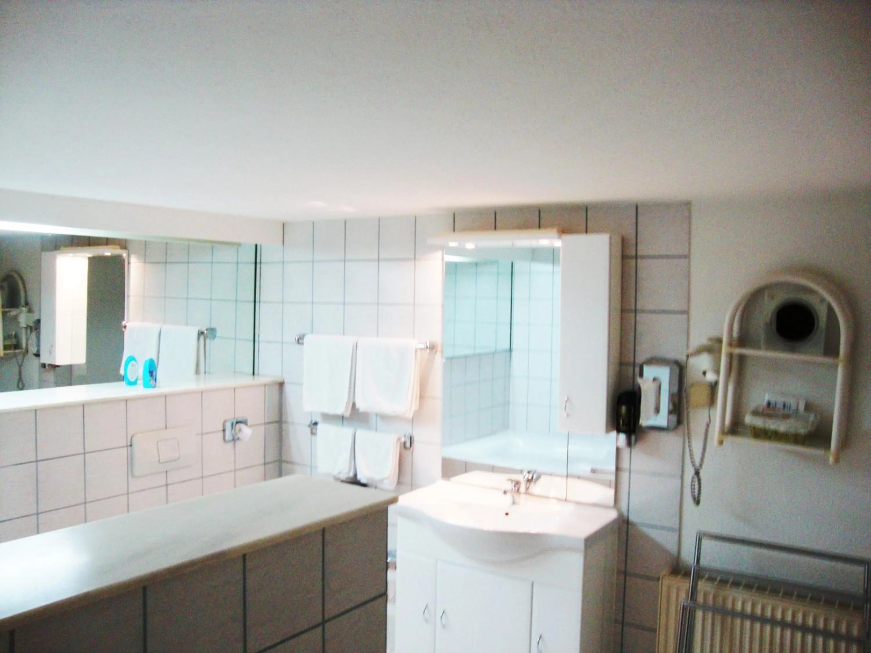 Bathroom in Haus Mooren, Hotel Garni