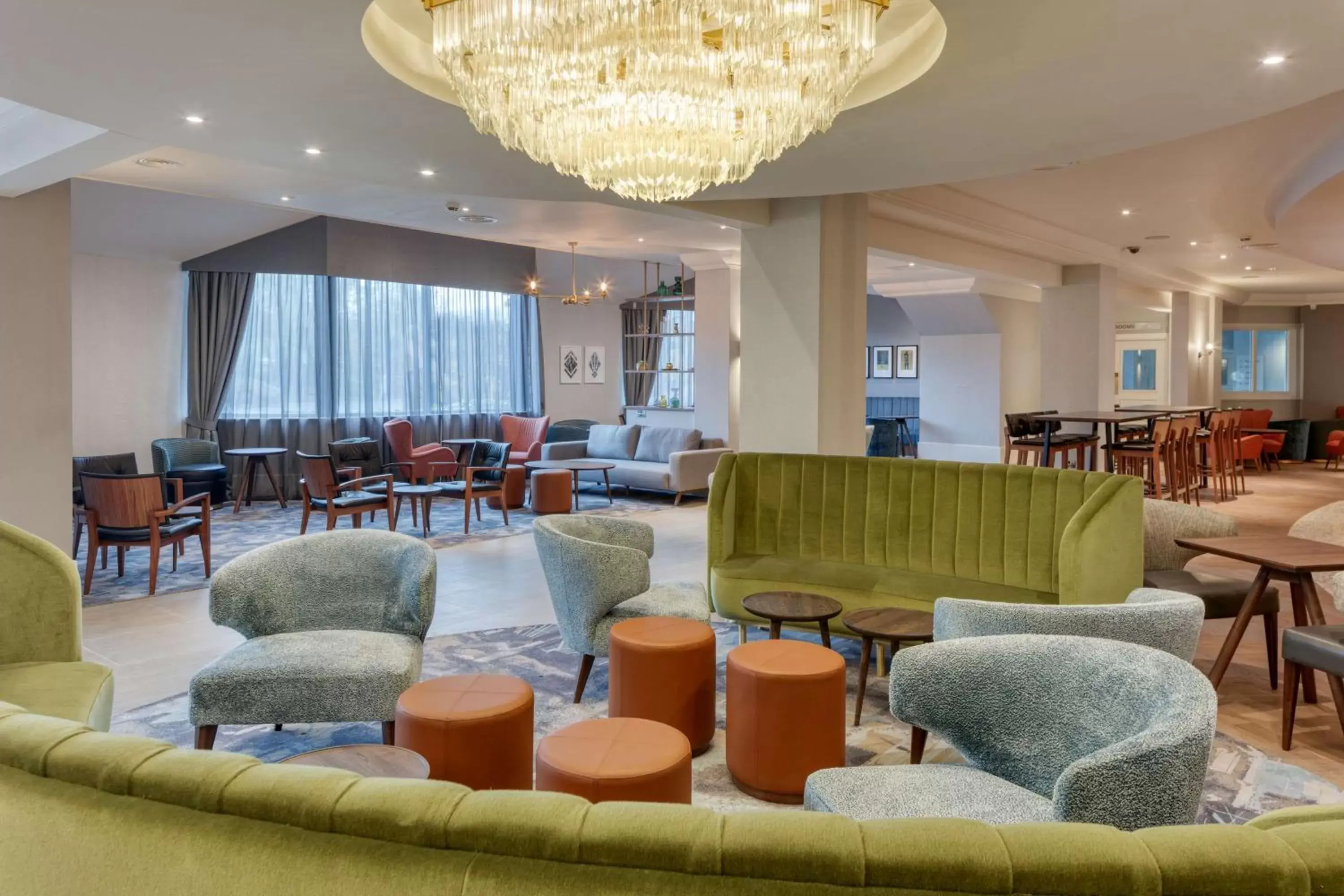Lobby or reception, Restaurant/Places to Eat in DoubleTree by Hilton London Elstree