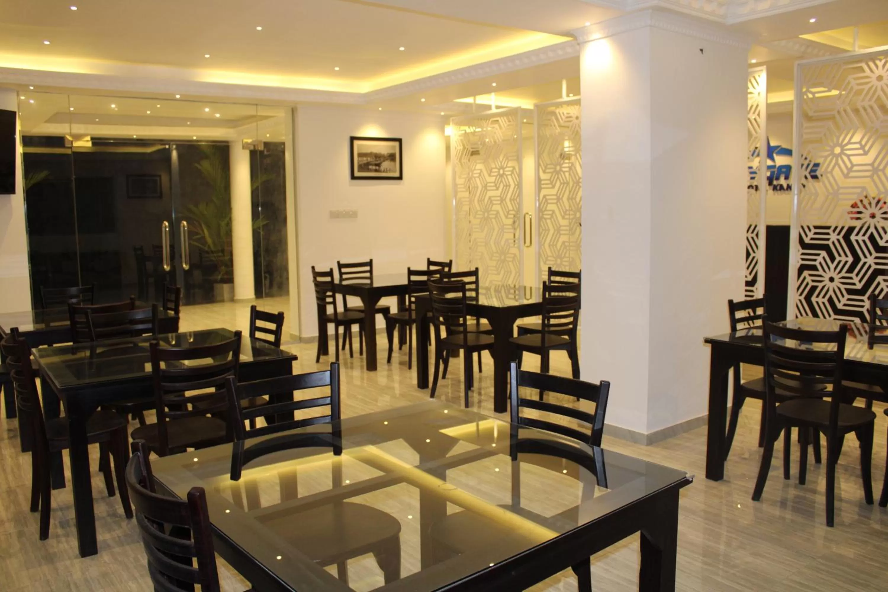 Restaurant/places to eat in Sky Gate kandy