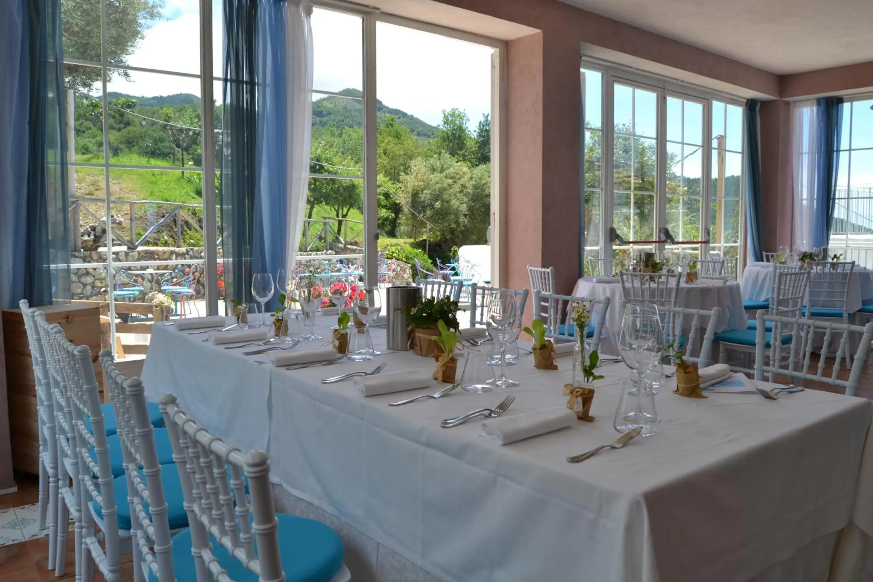 Restaurant/Places to Eat in Borgo Rosso di Sera Resort