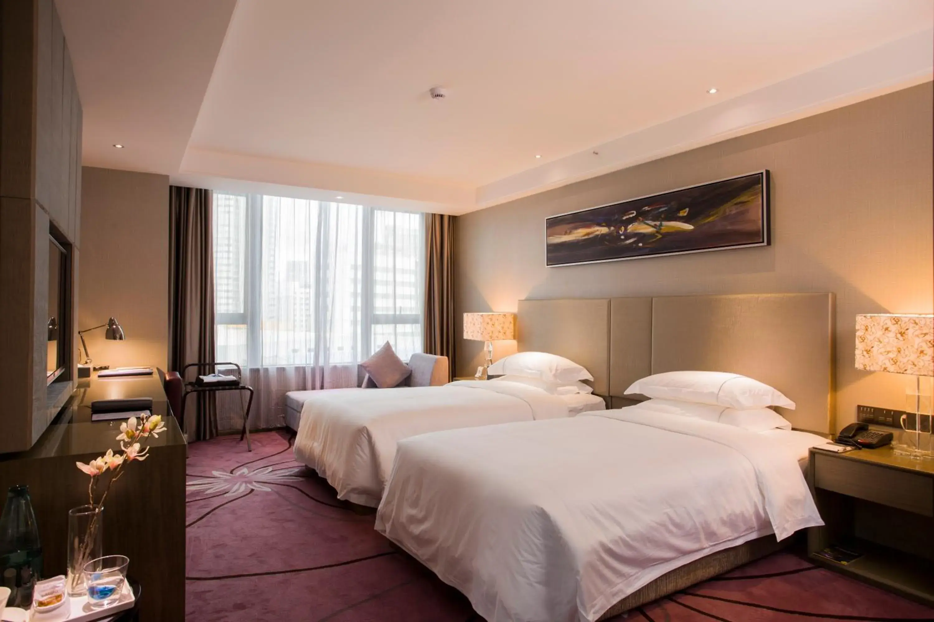 Comfort Twin Room in La Perle International Hotel Comfort Twin Room in La Perle International Hotel