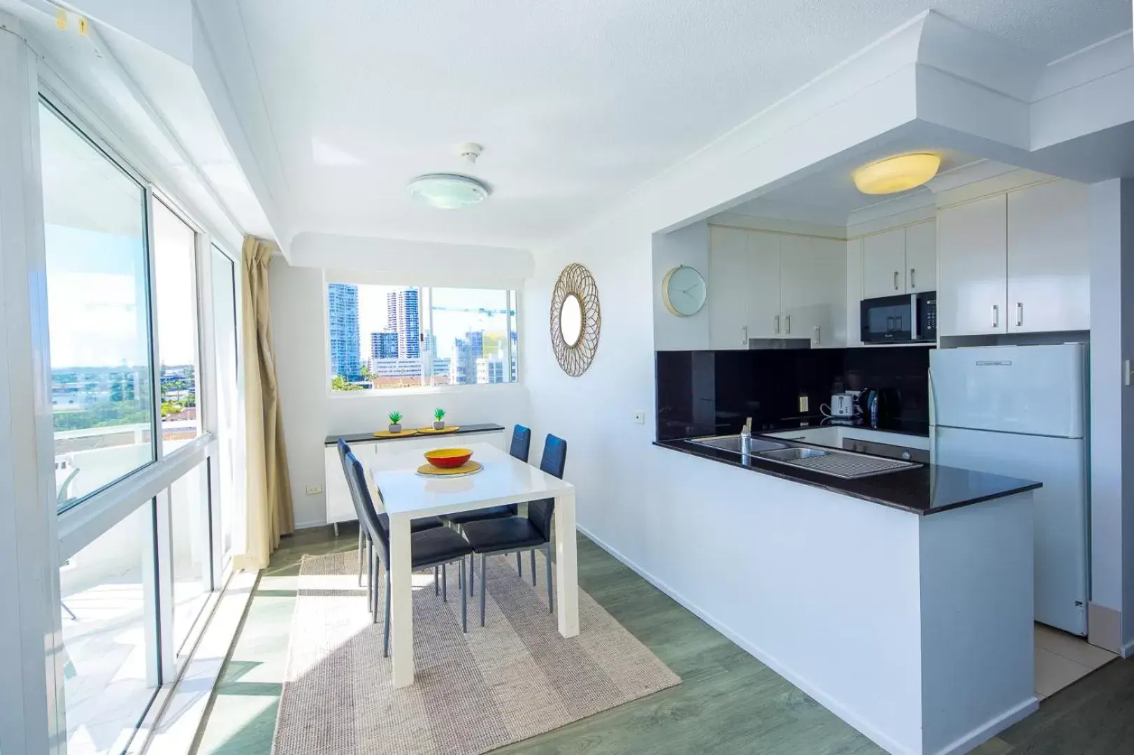 Dining area, Kitchen/Kitchenette in The Atrium Resort