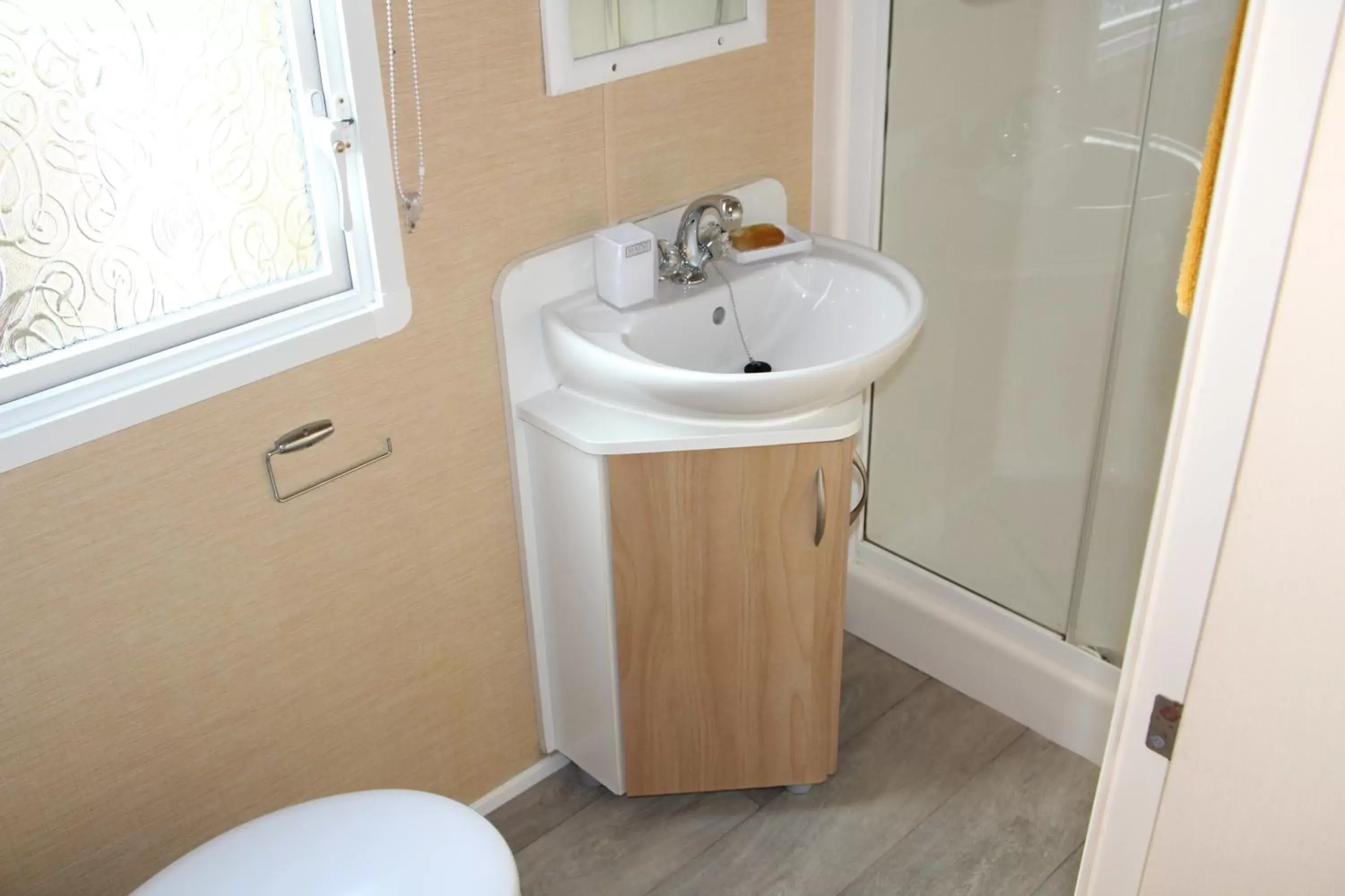 Bathroom in Melorne Farm Guest House