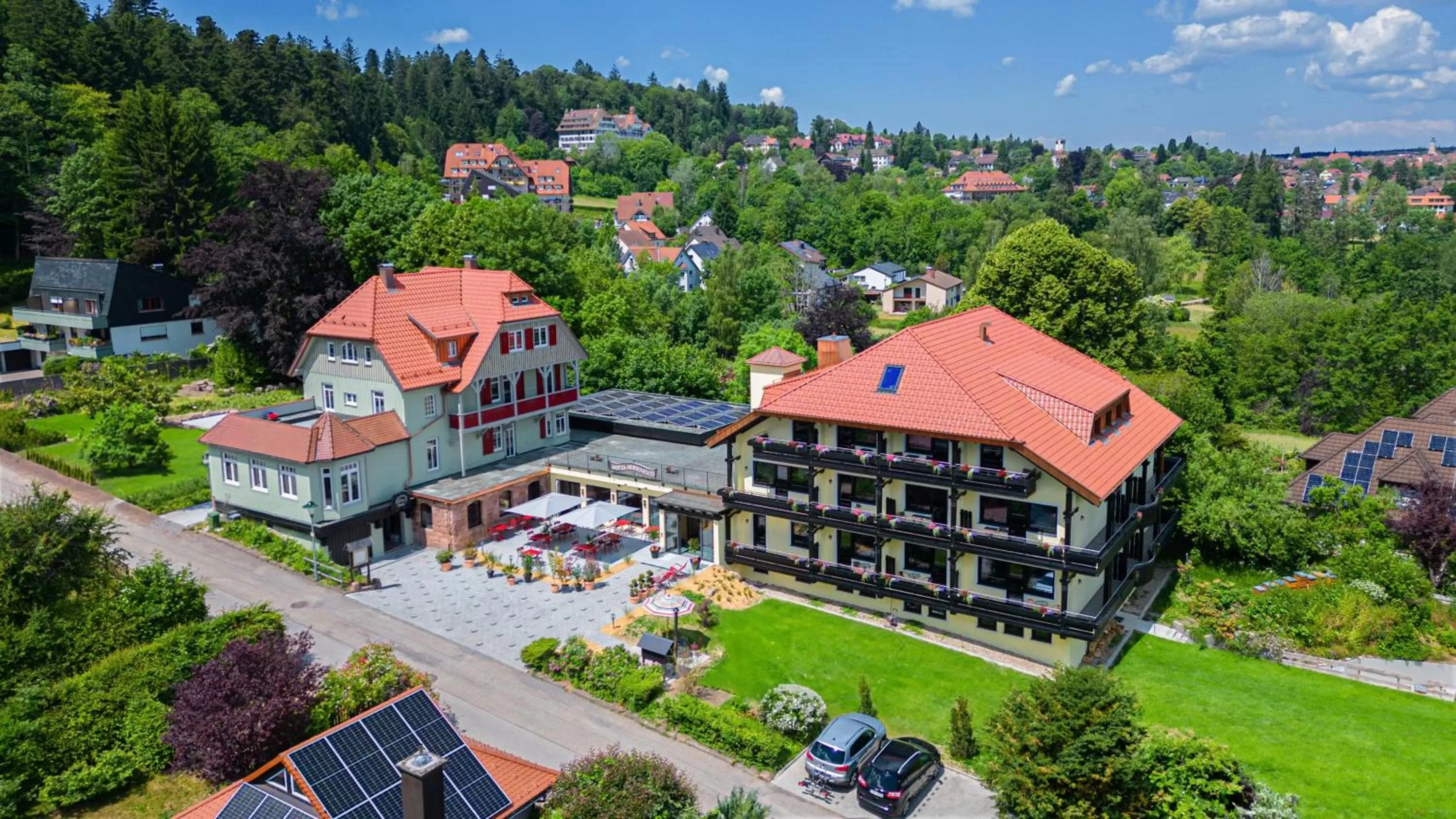 Property building, Bird's-eye View in Das Hohenried