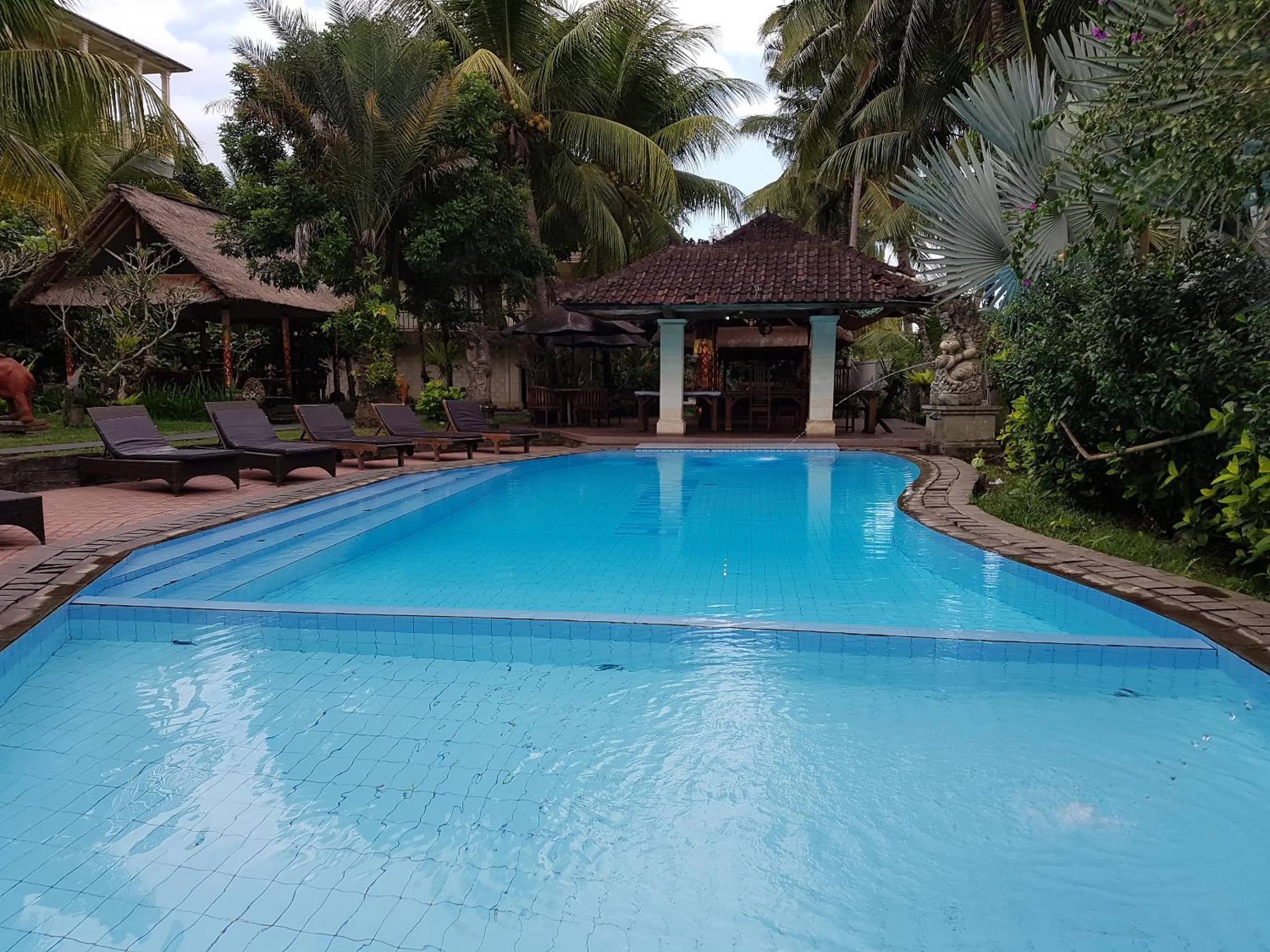 Swimming pool in Panorama Hotel