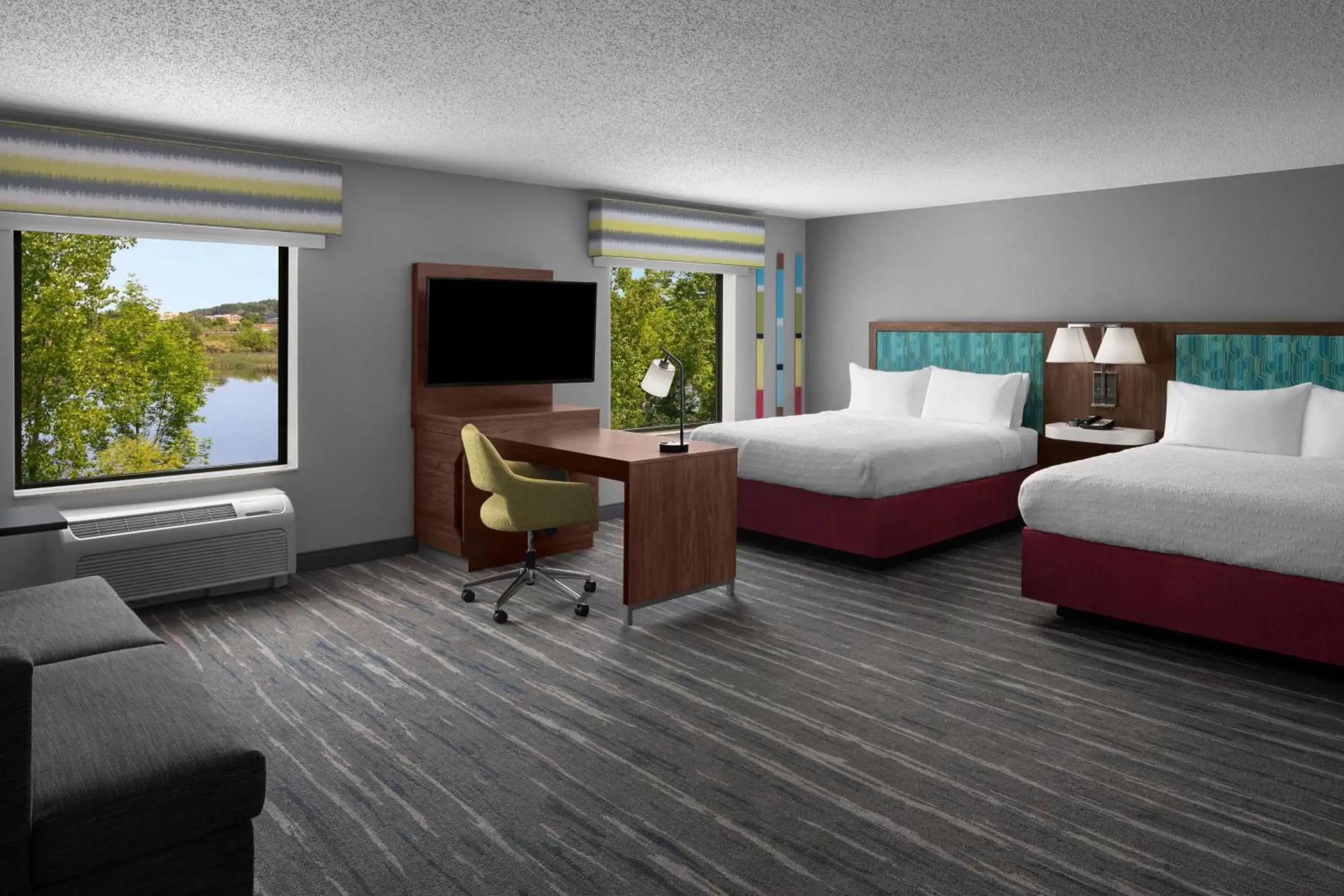 Bedroom in Hampton Inn & Suites Grand Rapids-Airport 28th St