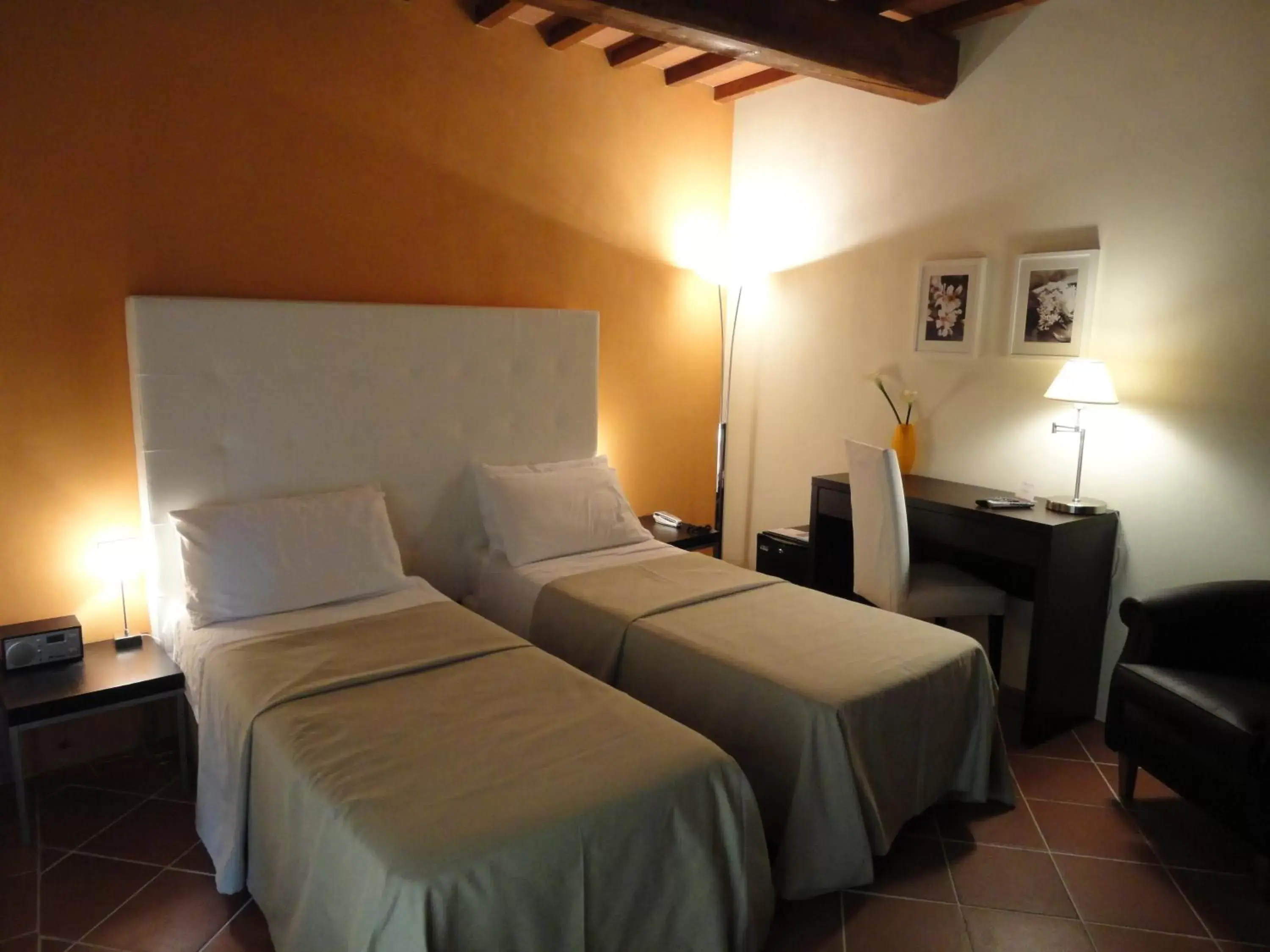 Photo of the whole room, Bed in Il Poggiolo Delle Rose Bed&Breakfast