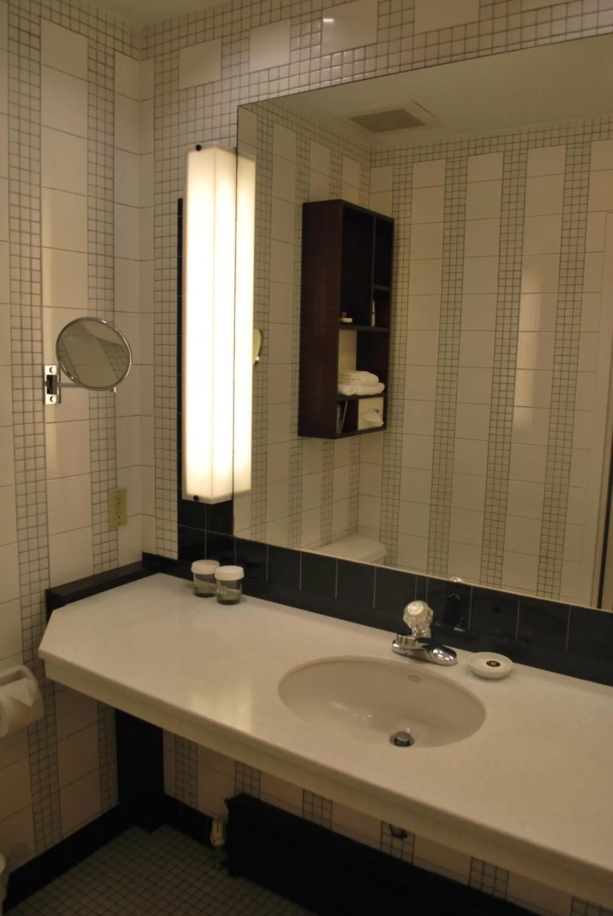 Bathroom in Washington Square Hotel