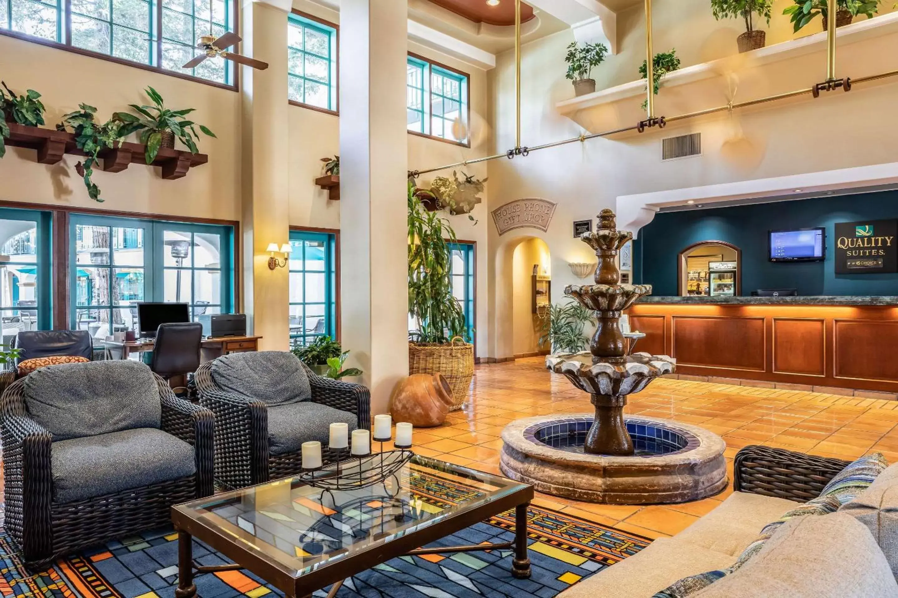 Lobby or reception, Lobby/Reception in Quality Suites Downtown San Luis Obispo